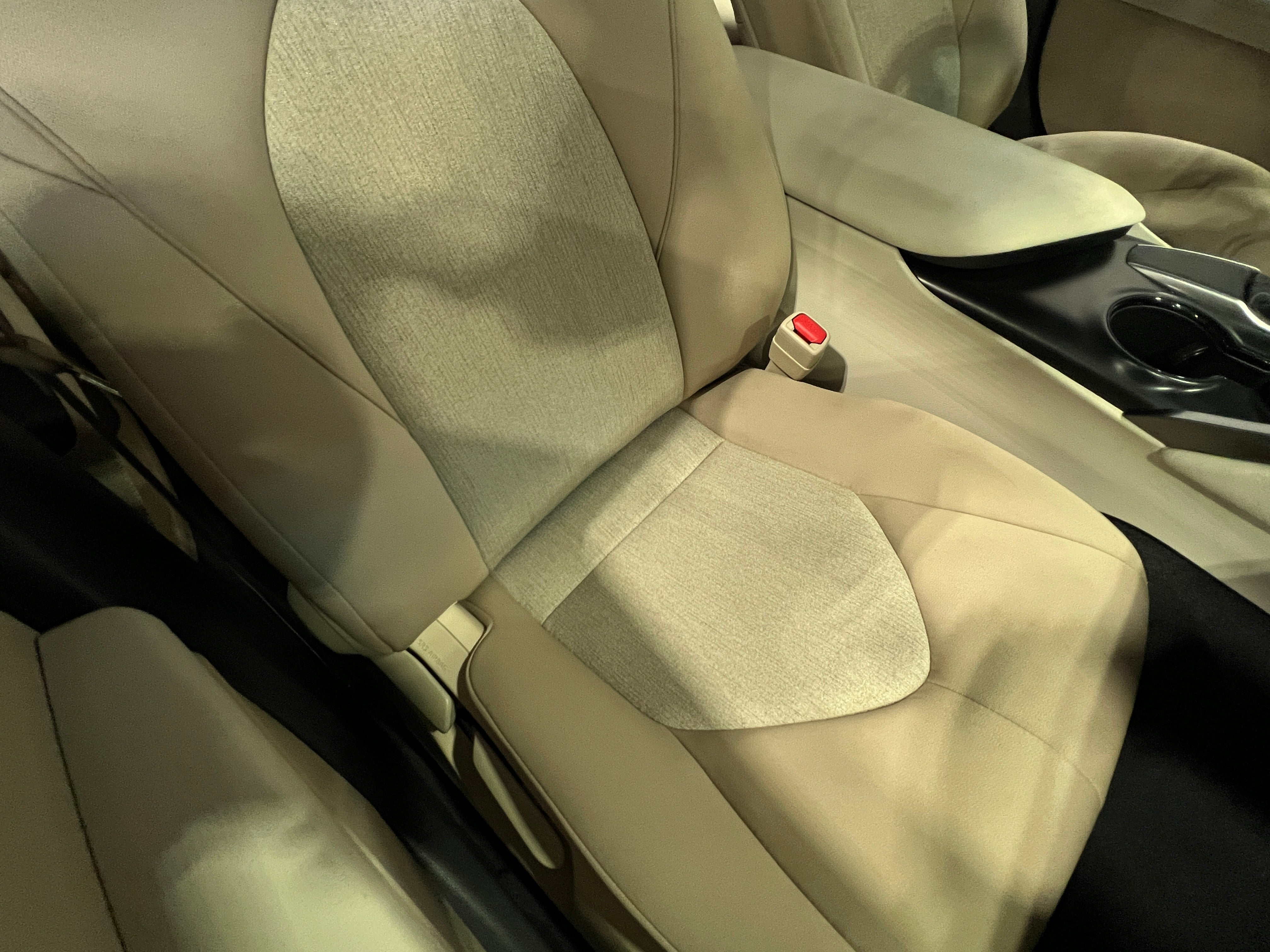 2018 Toyota Camry LE 2