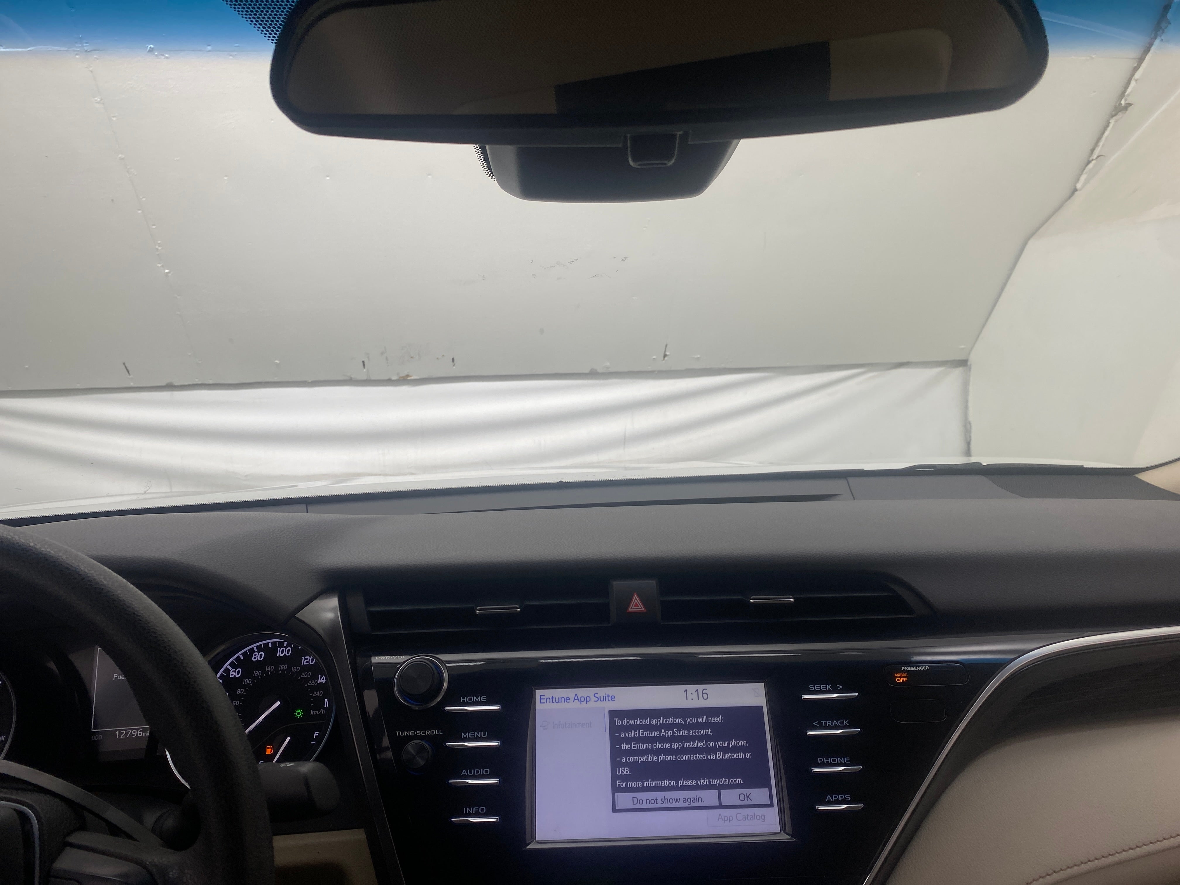 2018 Toyota Camry LE 3