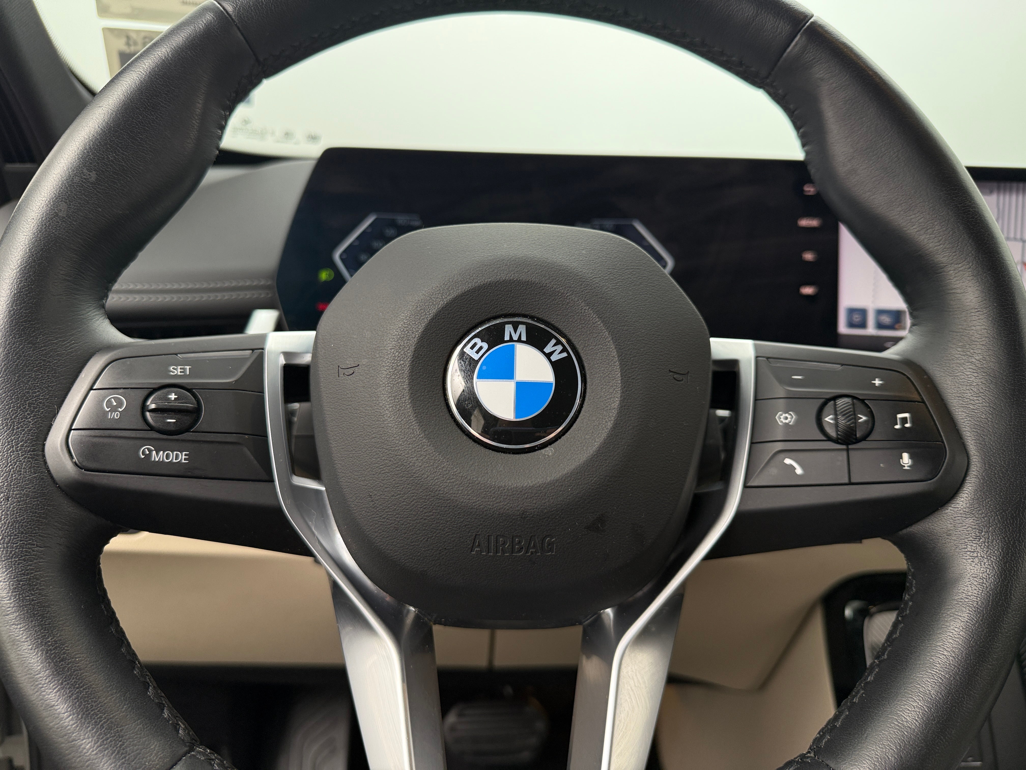 2023 BMW X1 xDrive28i 4