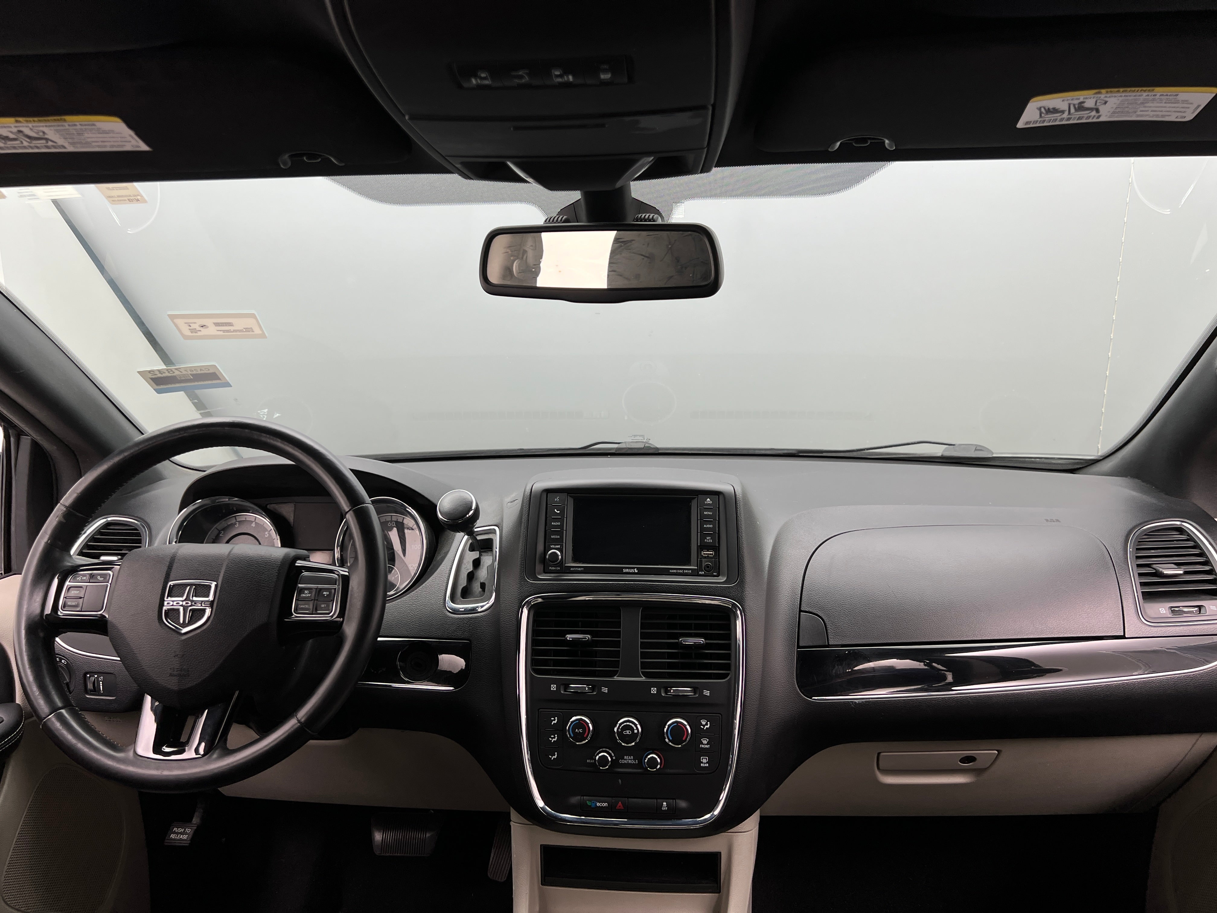 2019 Dodge Grand Caravan SXT 2