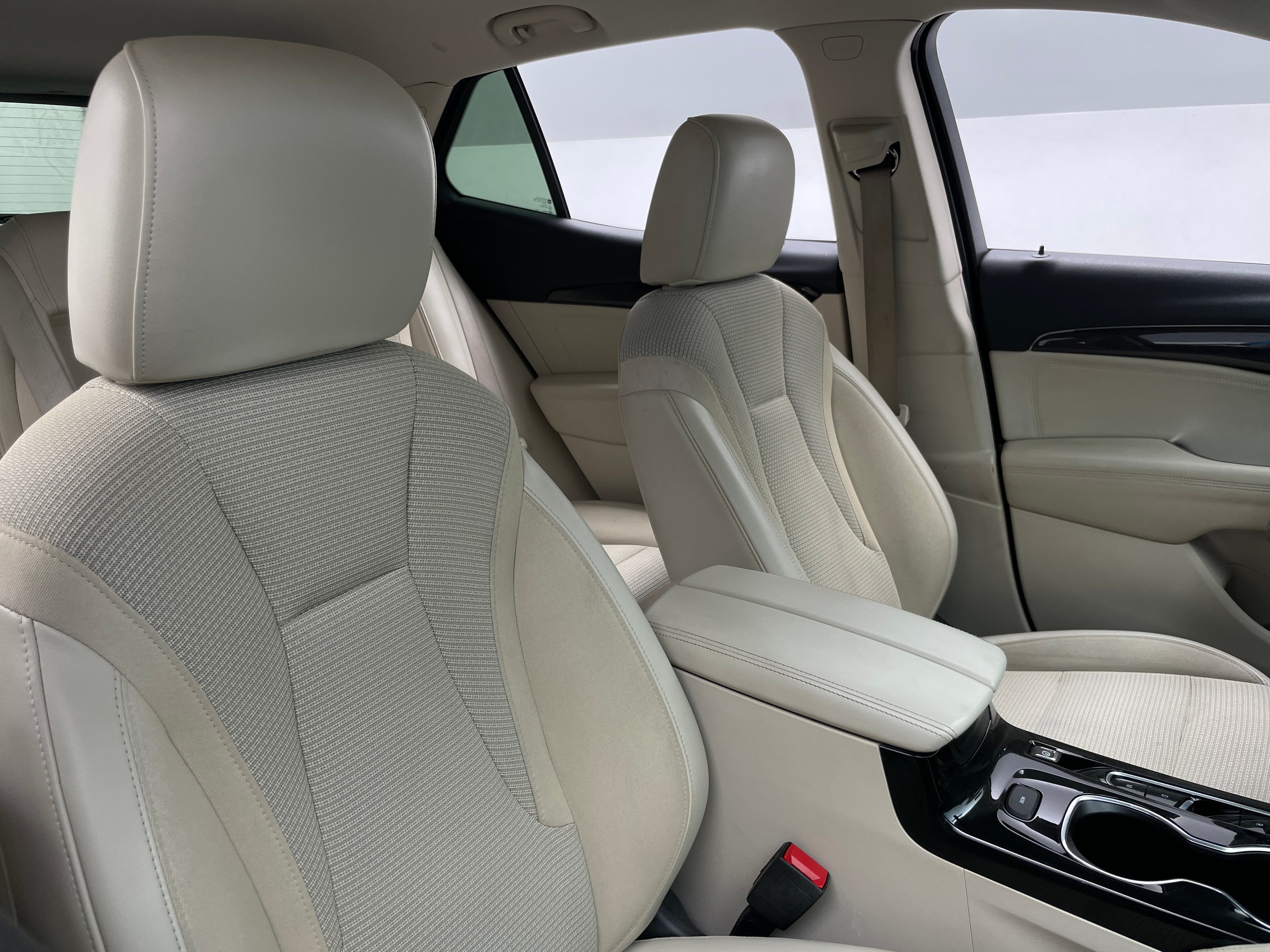 2023 Buick Envision Preferred 2