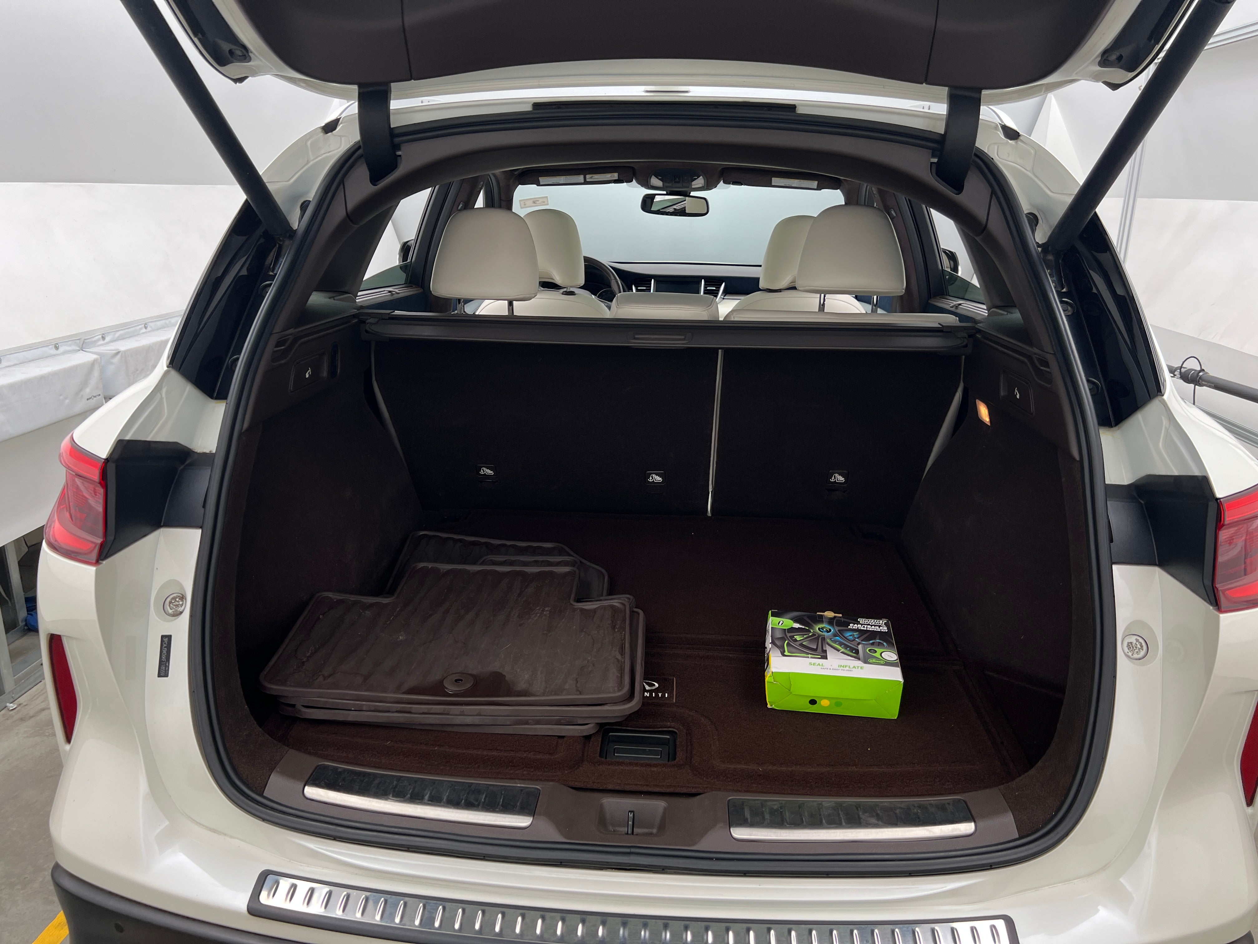 2019 INFINITI QX50 Essential 6
