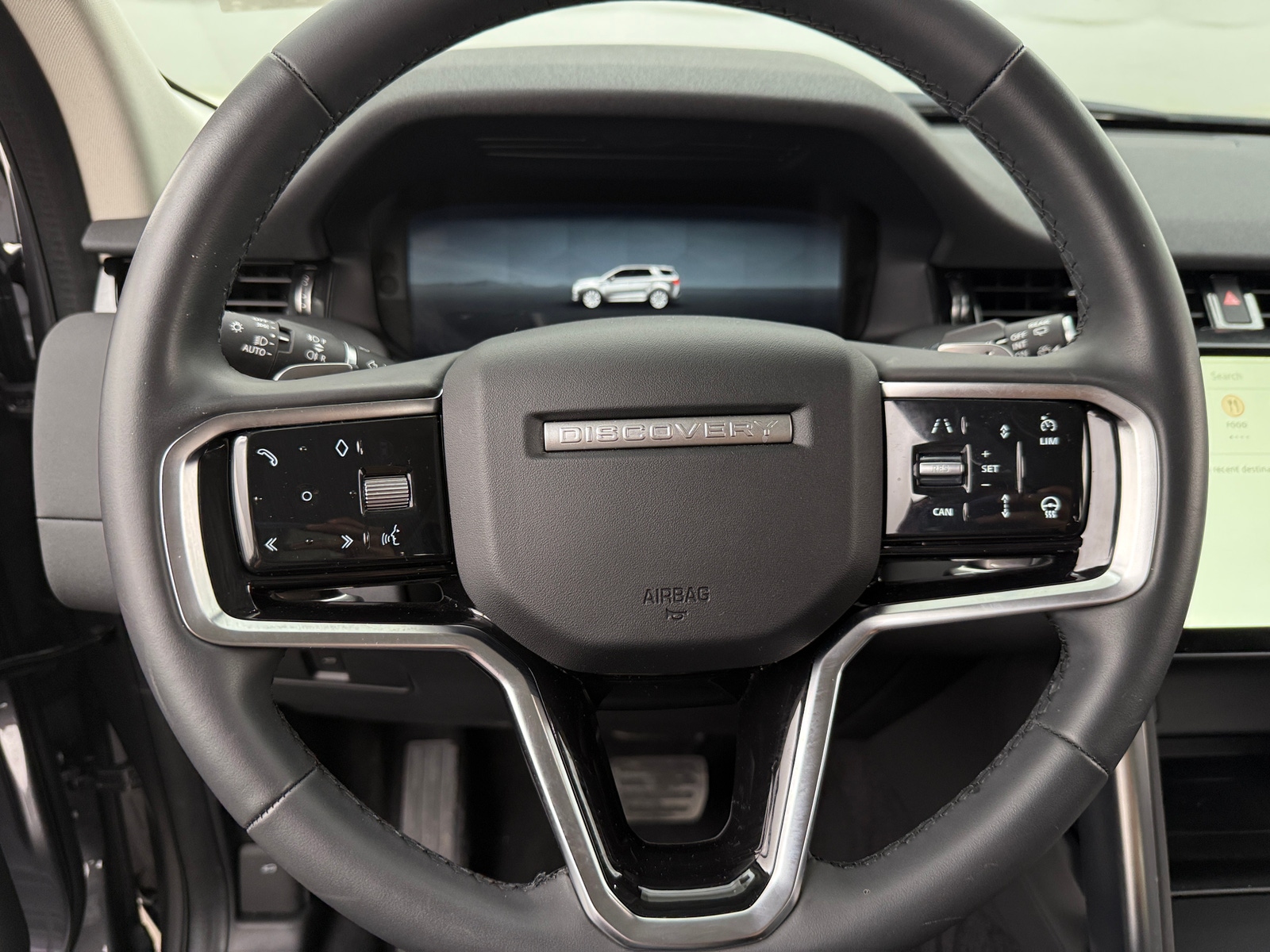 Thumbnail: 2024 Land Rover Discovery Sport - 4