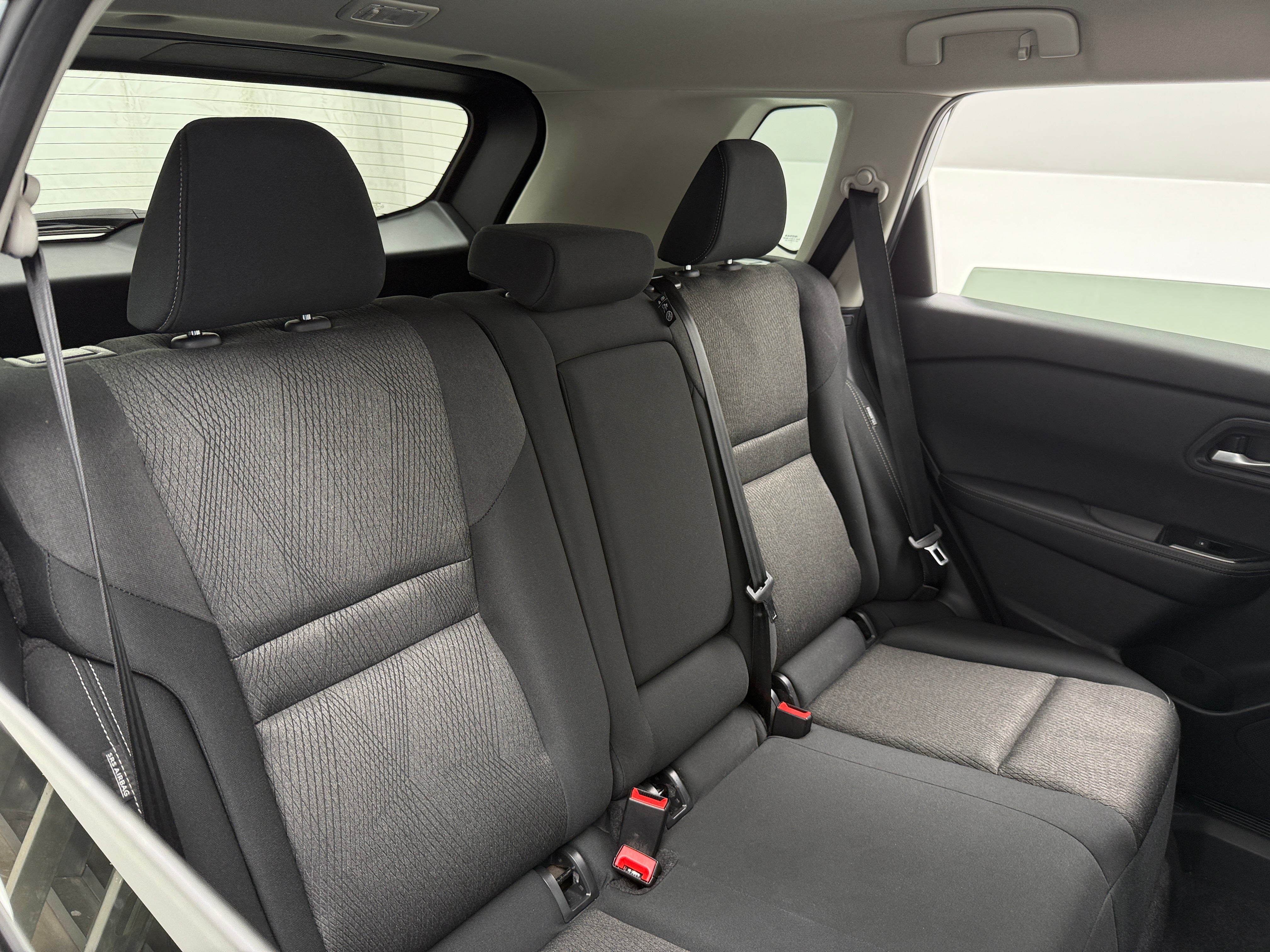 2024 Nissan Rogue SV 6