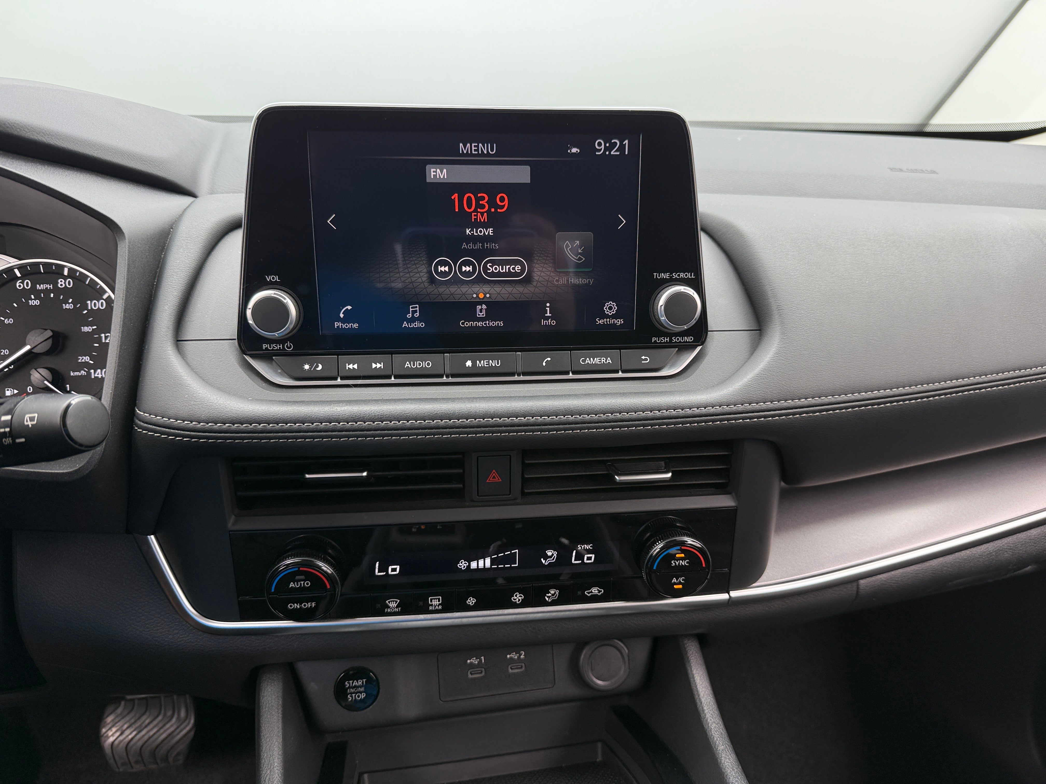 2024 Nissan Rogue SV 4