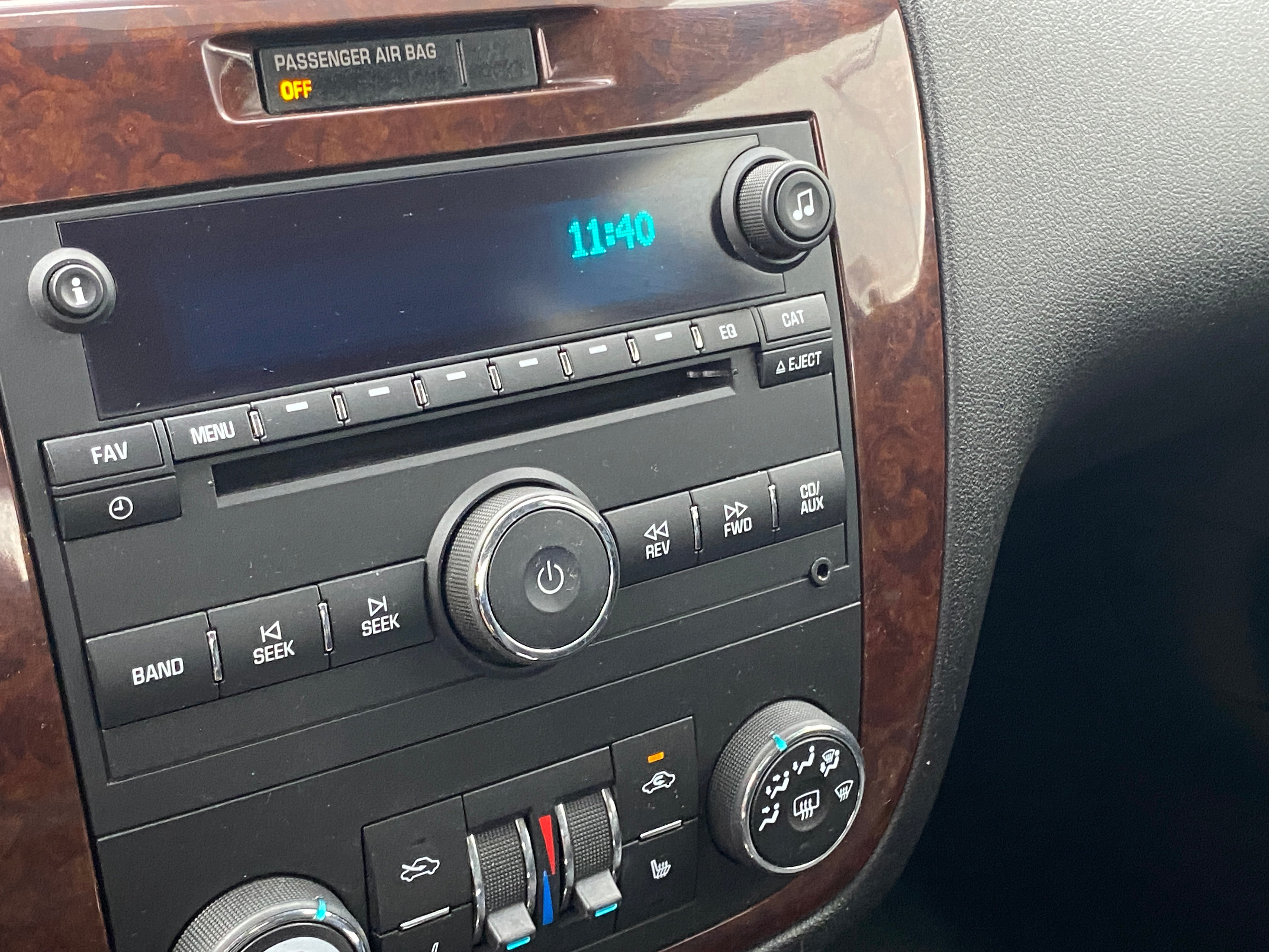 2011 Chevrolet Impala LT 4