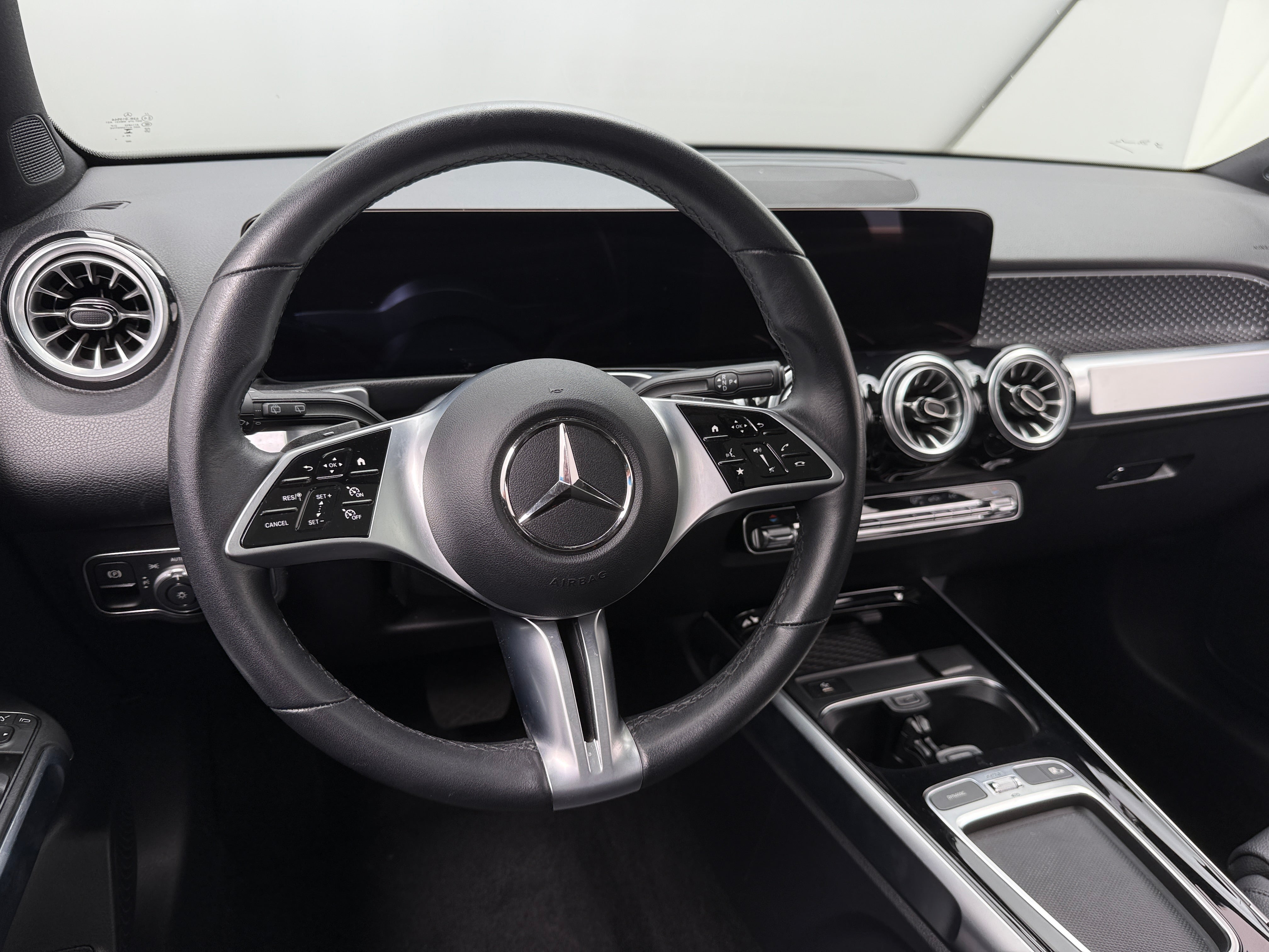 2024 Mercedes-Benz GLB 250 5