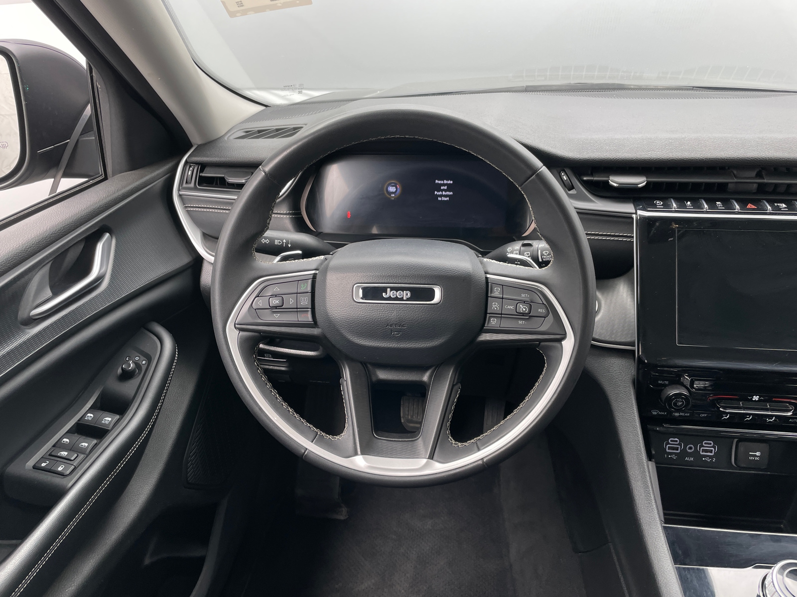 Thumbnail: 2023 Jeep Grand Cherokee L - 5