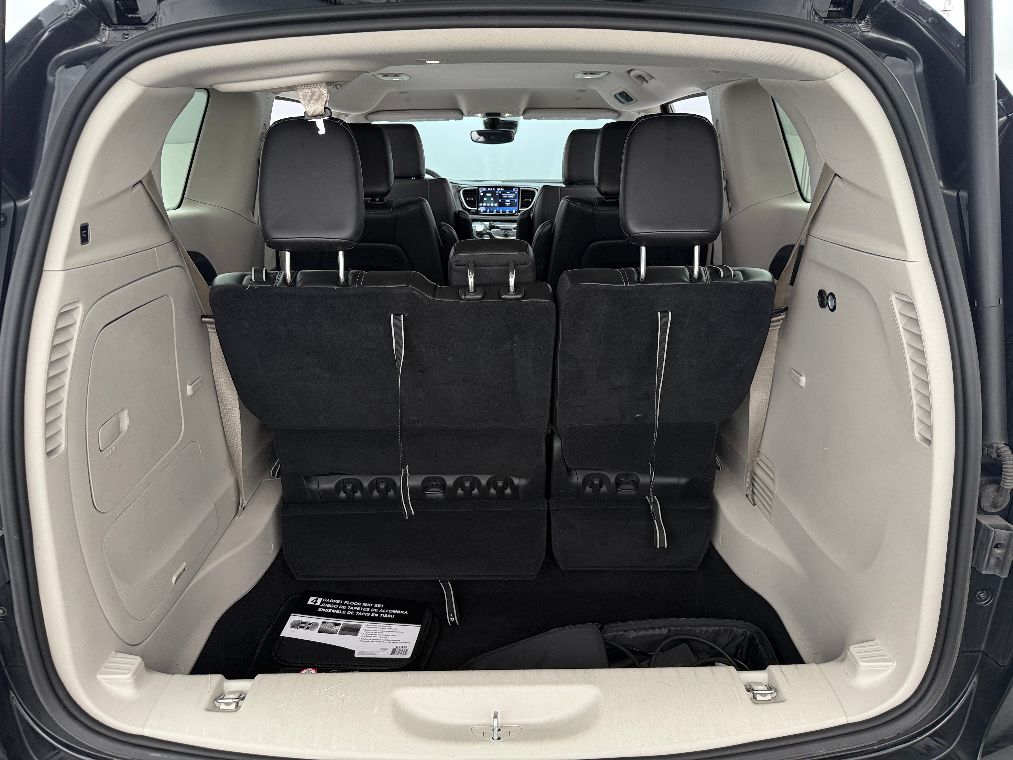 2023 Chrysler Pacifica Hybrid Touring L 6