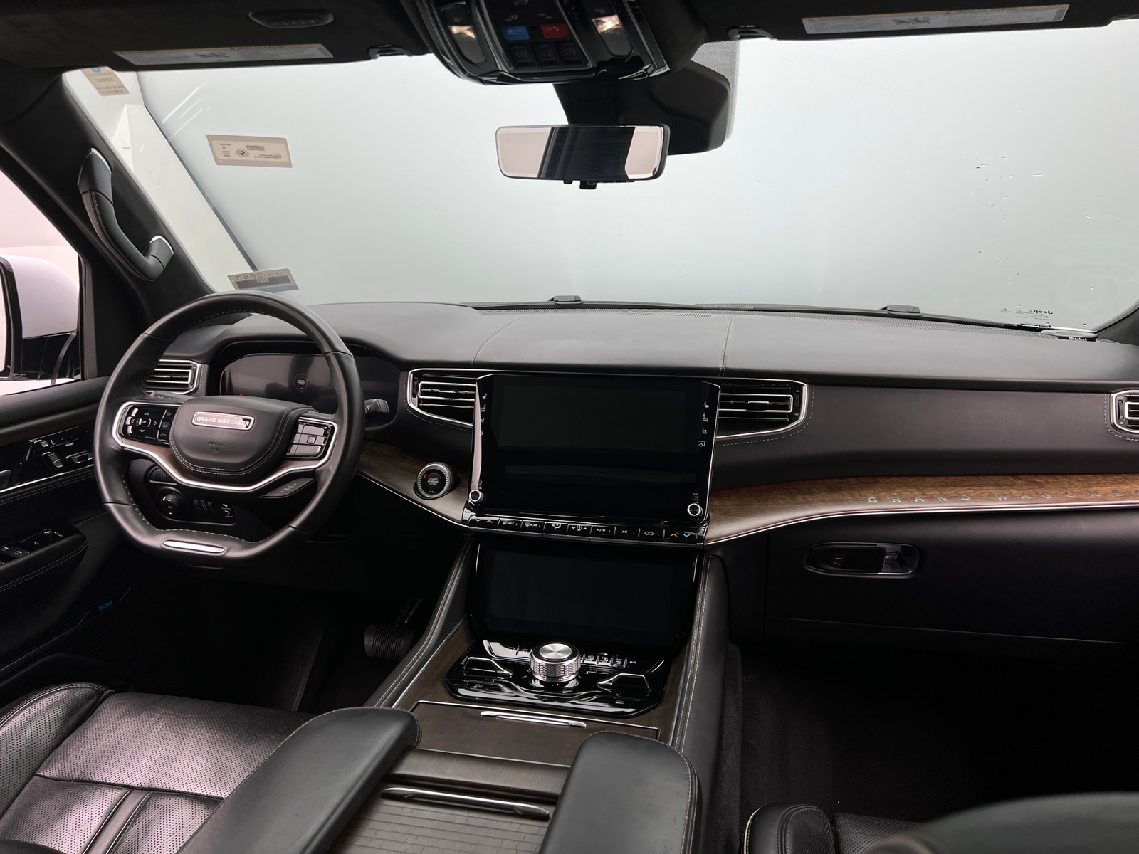 Thumbnail: 2022 Jeep Grand Wagoneer - 2