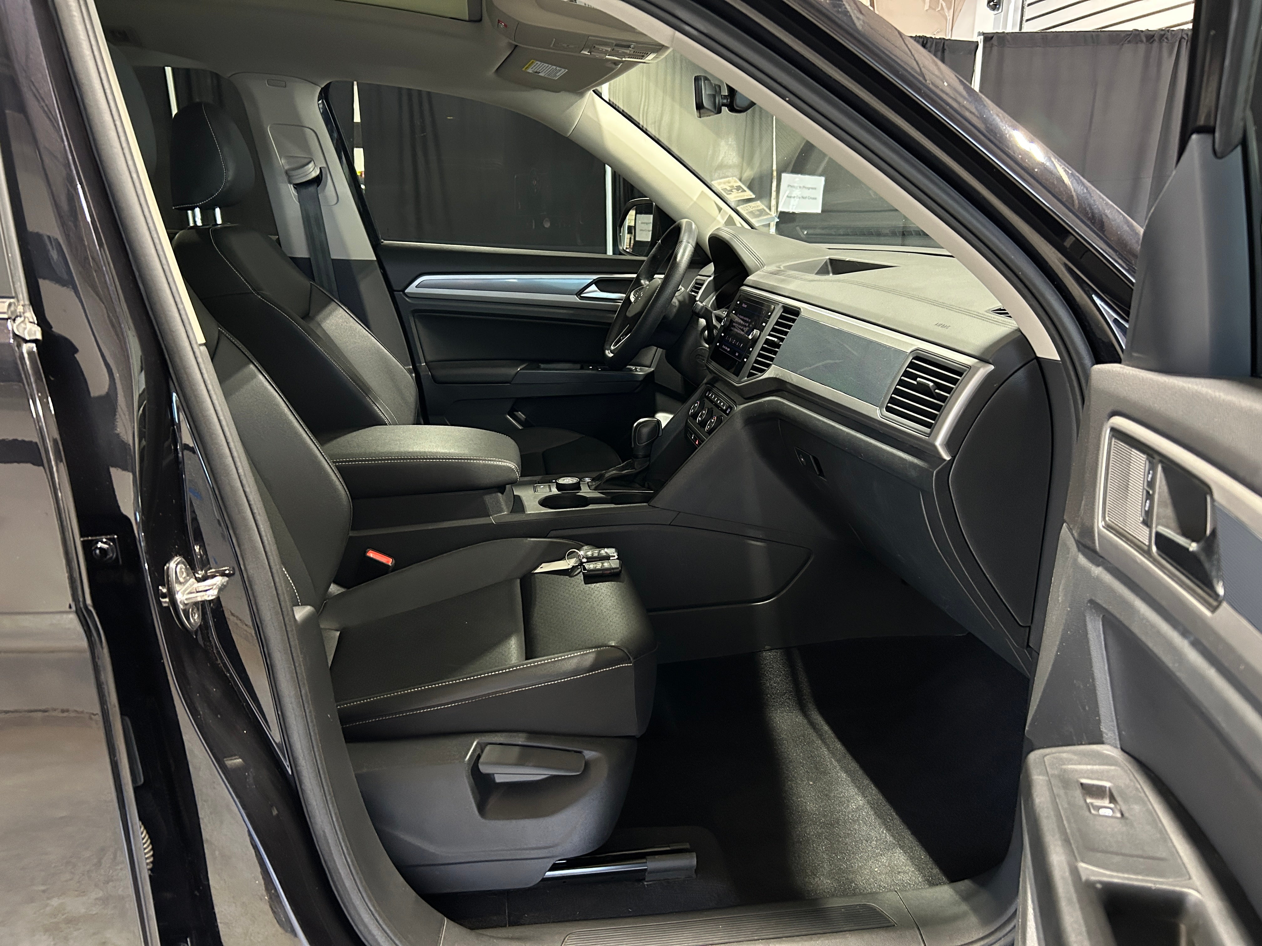 2021 Volkswagen Atlas SE 2