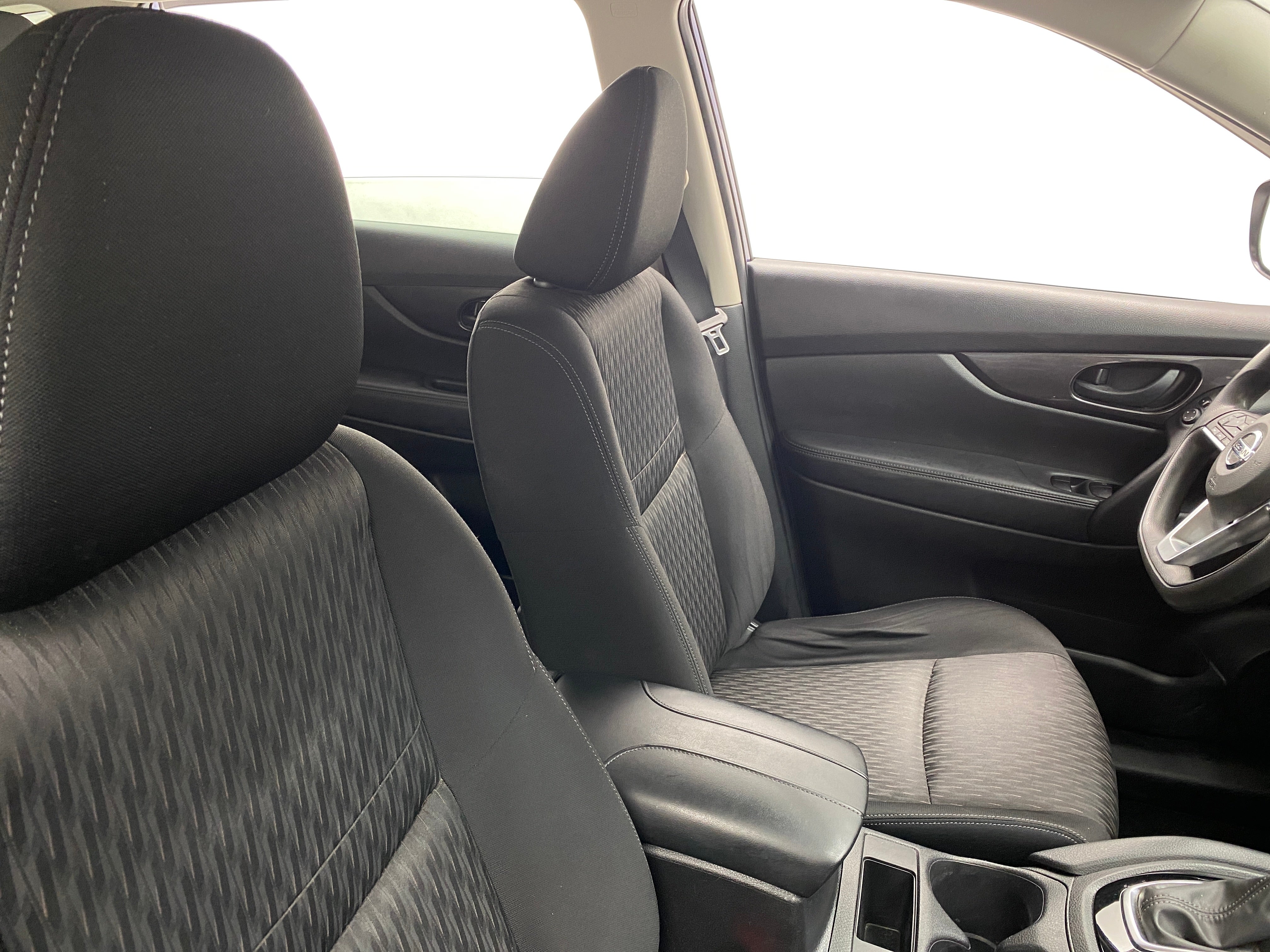 2019 Nissan Rogue S 2