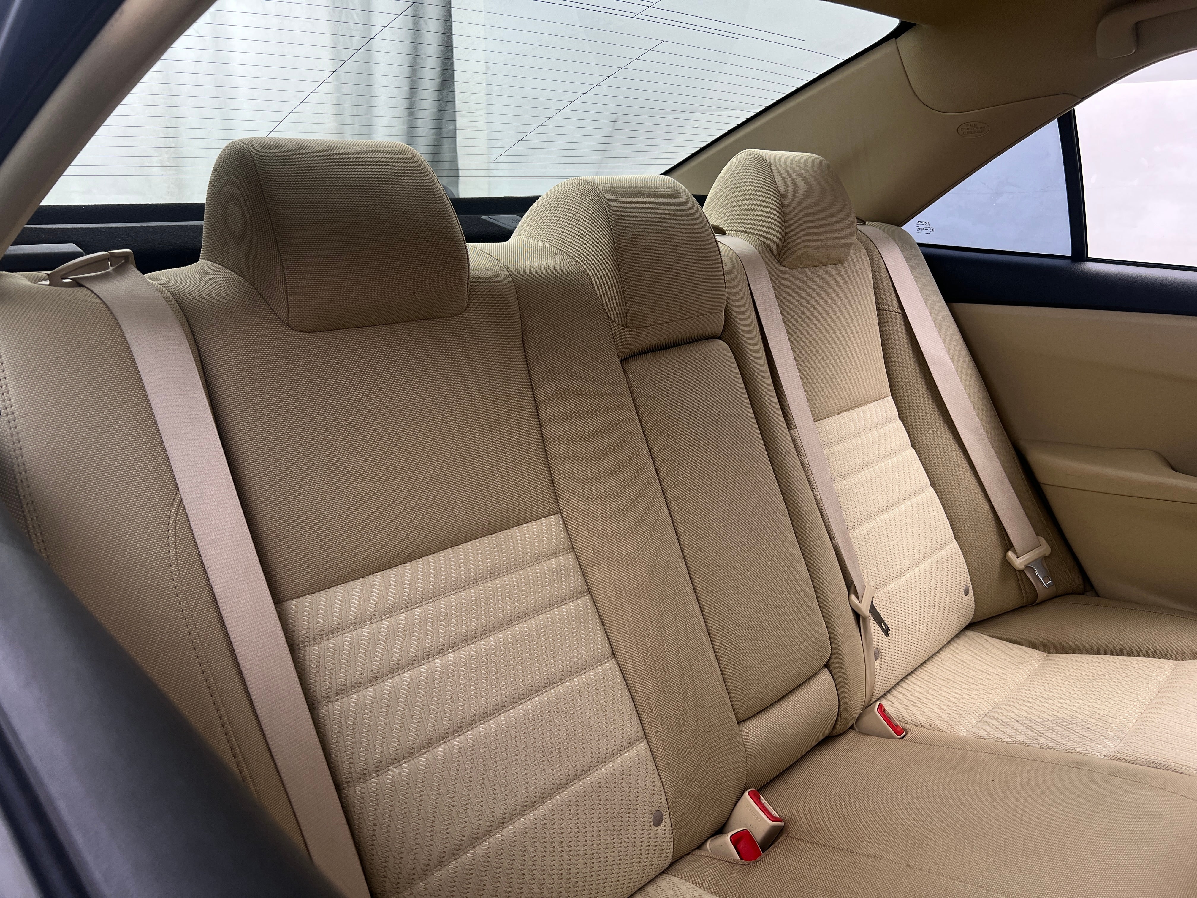 2015 Toyota Camry LE 6