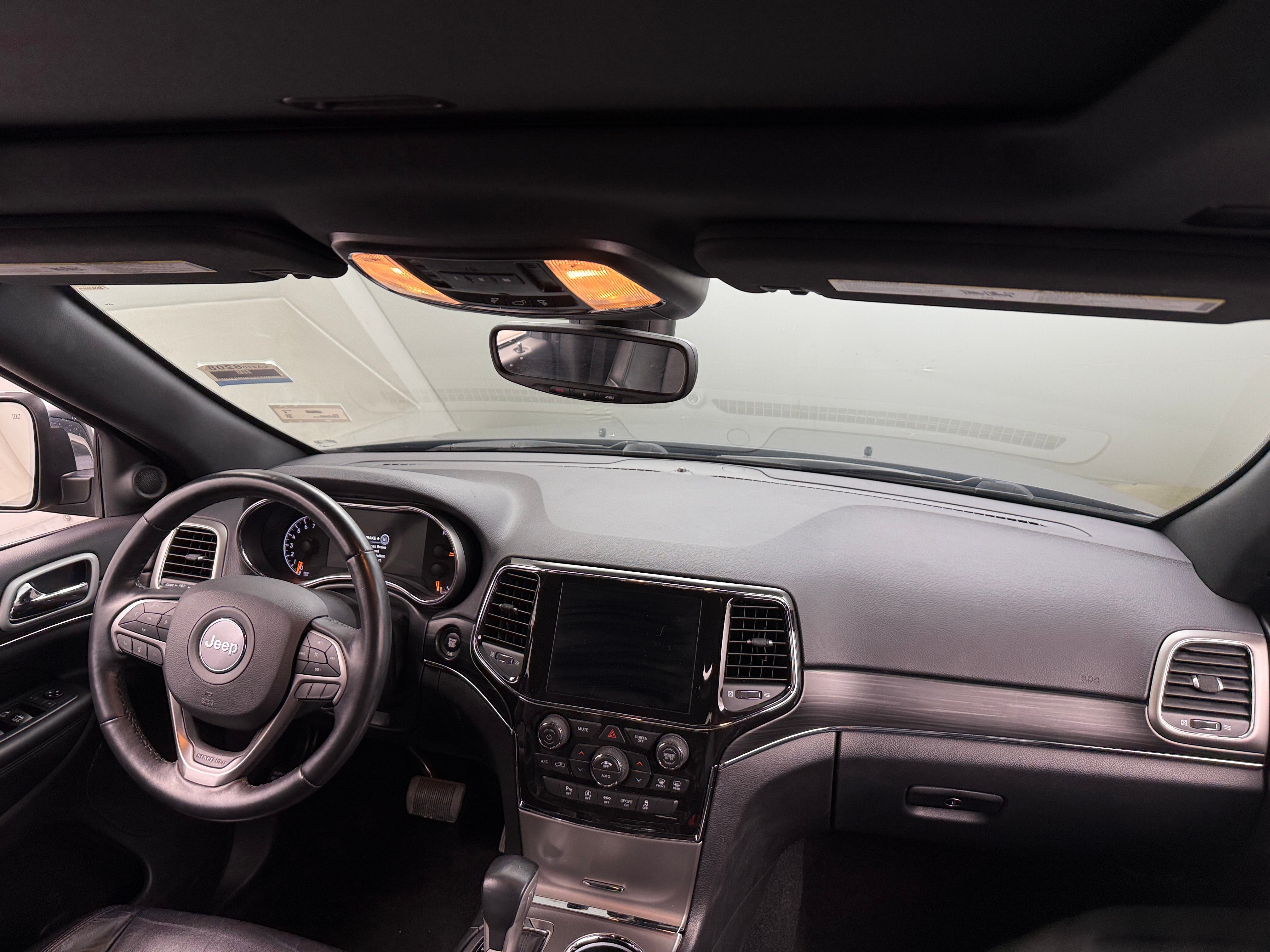2021 Jeep Grand Cherokee Limited Edition 2