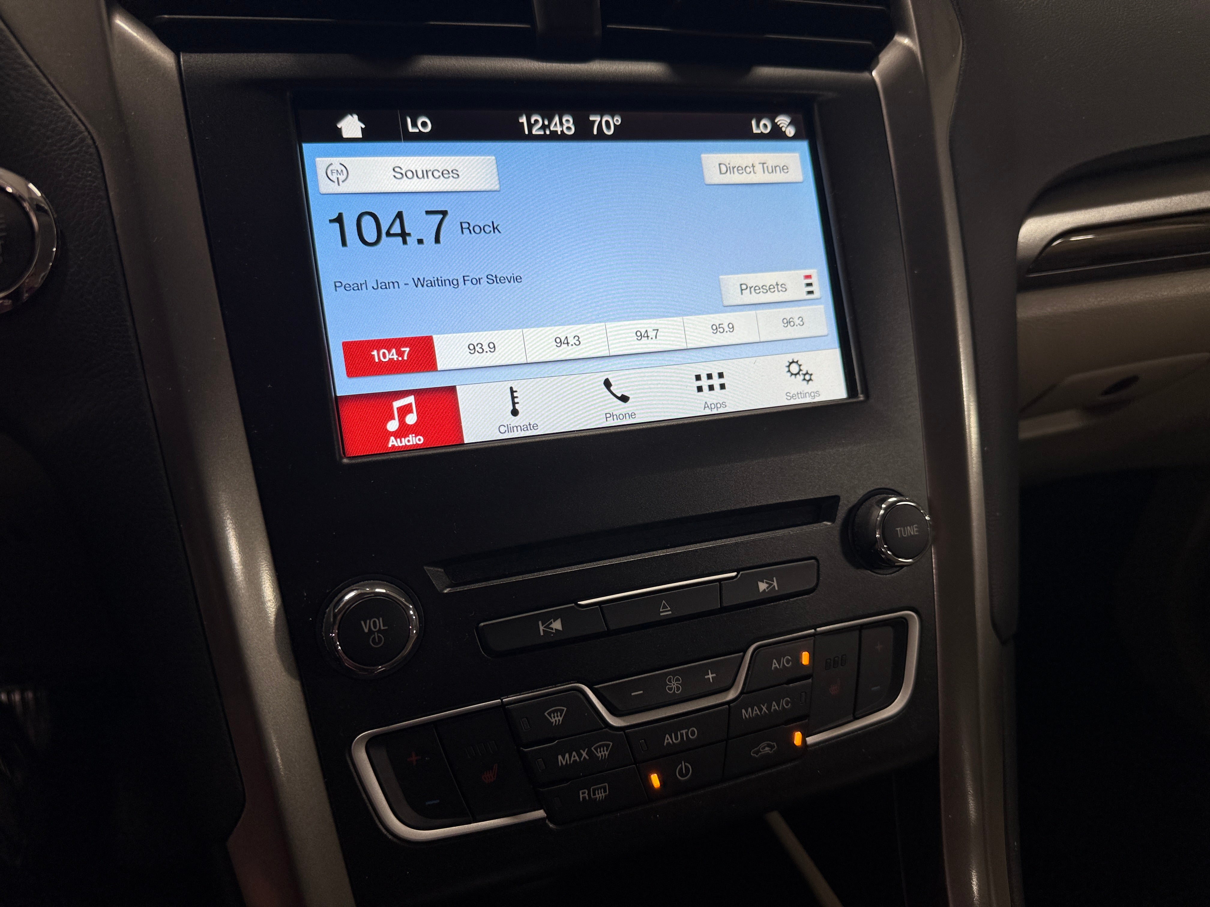 2018 Ford Fusion SE 3