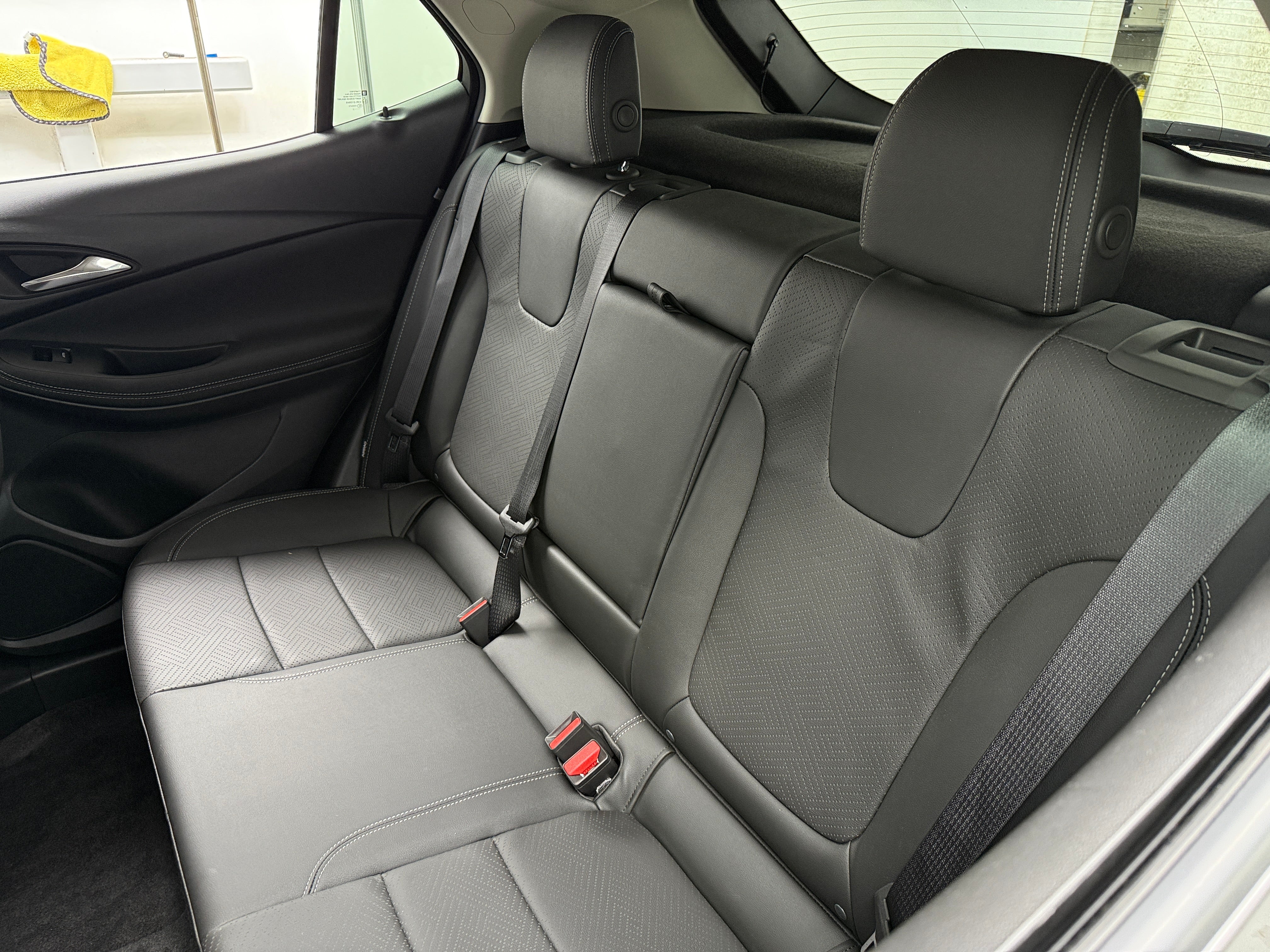2023 Buick Encore GX Essence 5