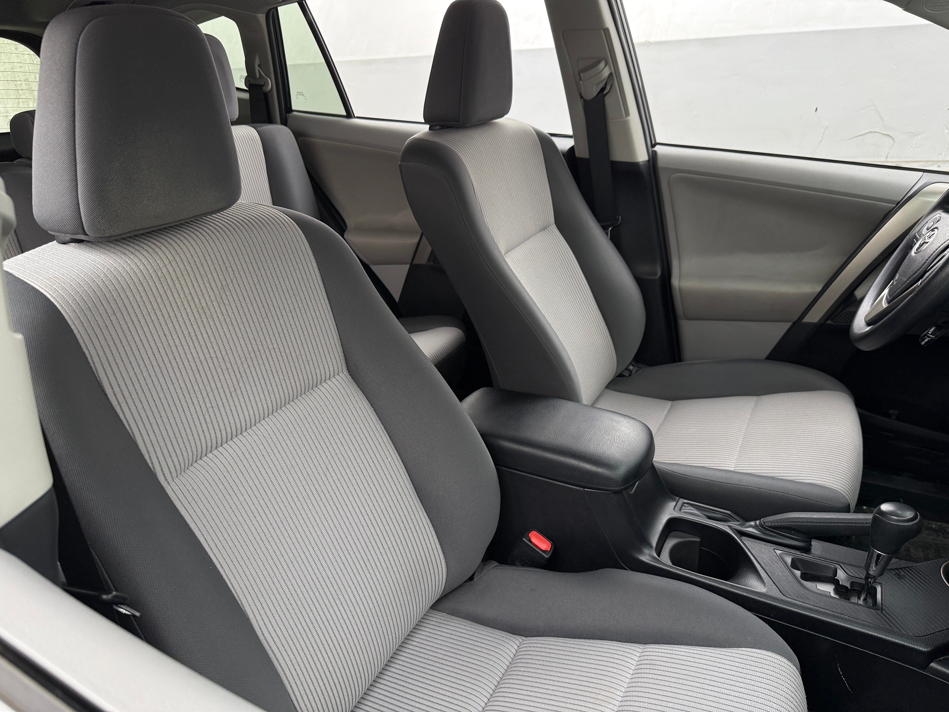 2013 Toyota RAV4 LE 2