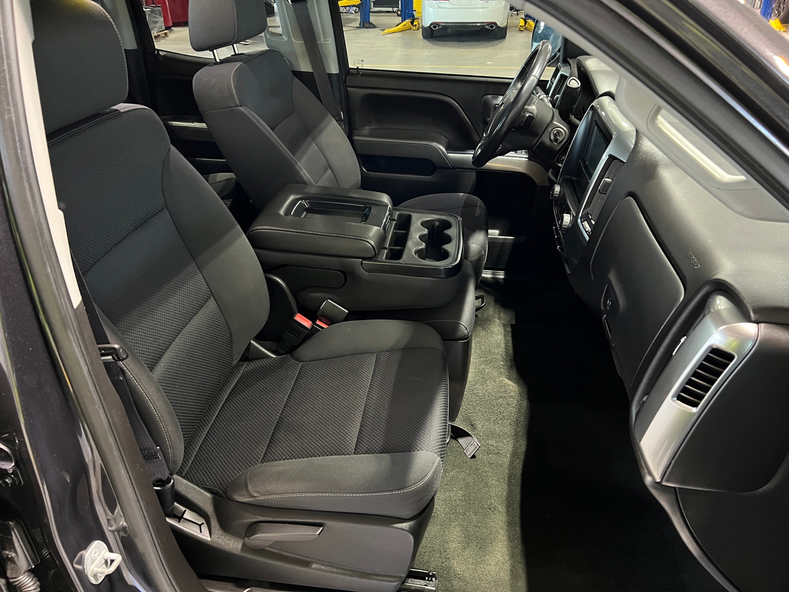 Thumbnail: 2016 Chevrolet Silverado 1500 - 2