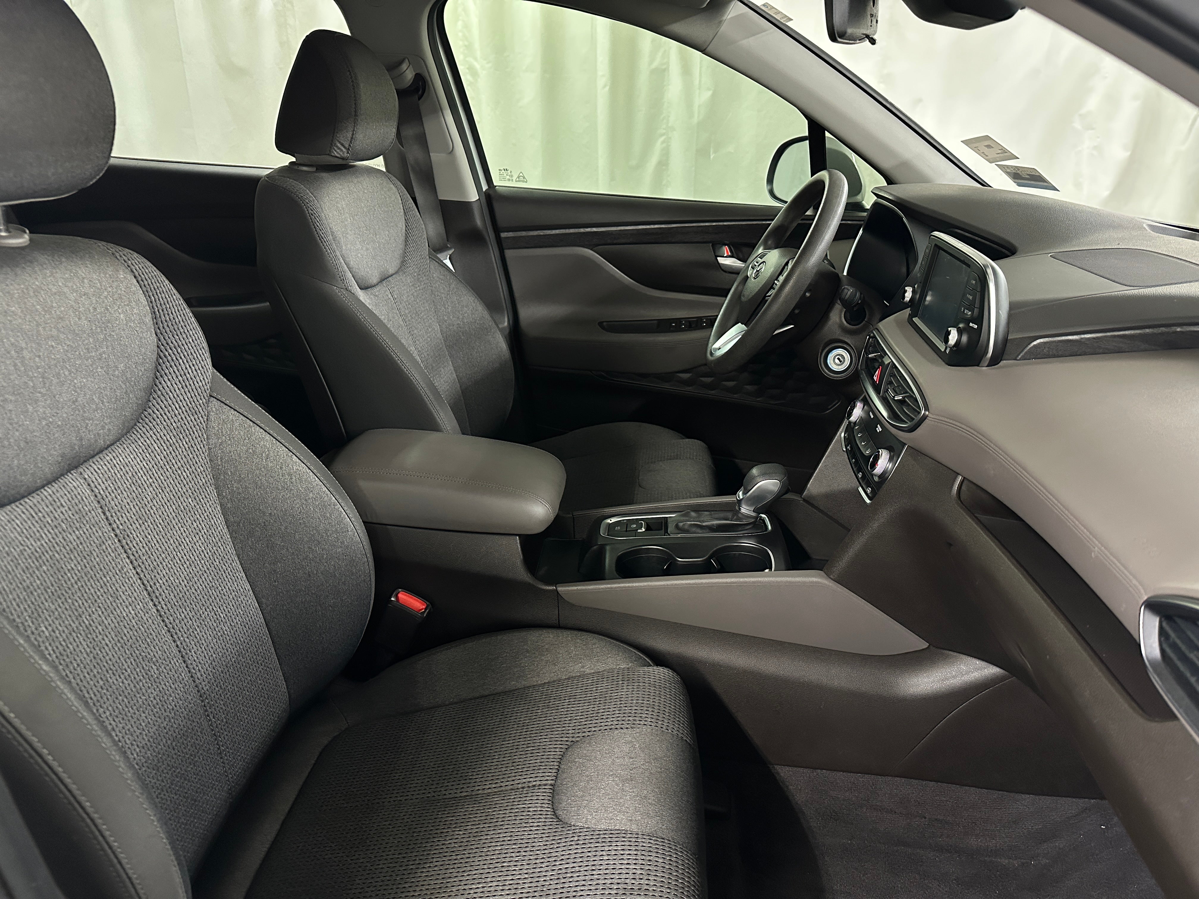 2020 Hyundai Santa Fe SE 2