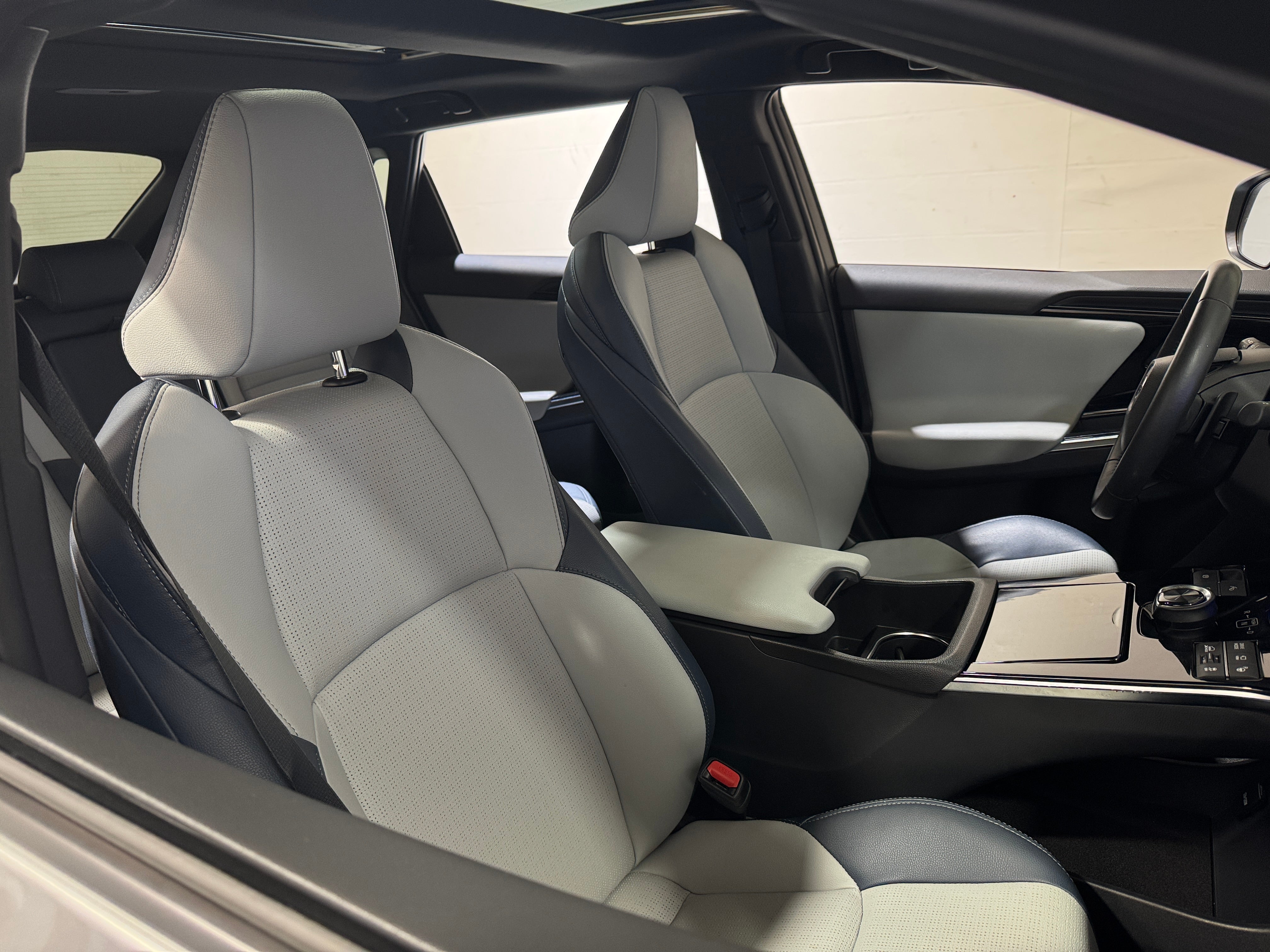 2023 Subaru Solterra Touring 2