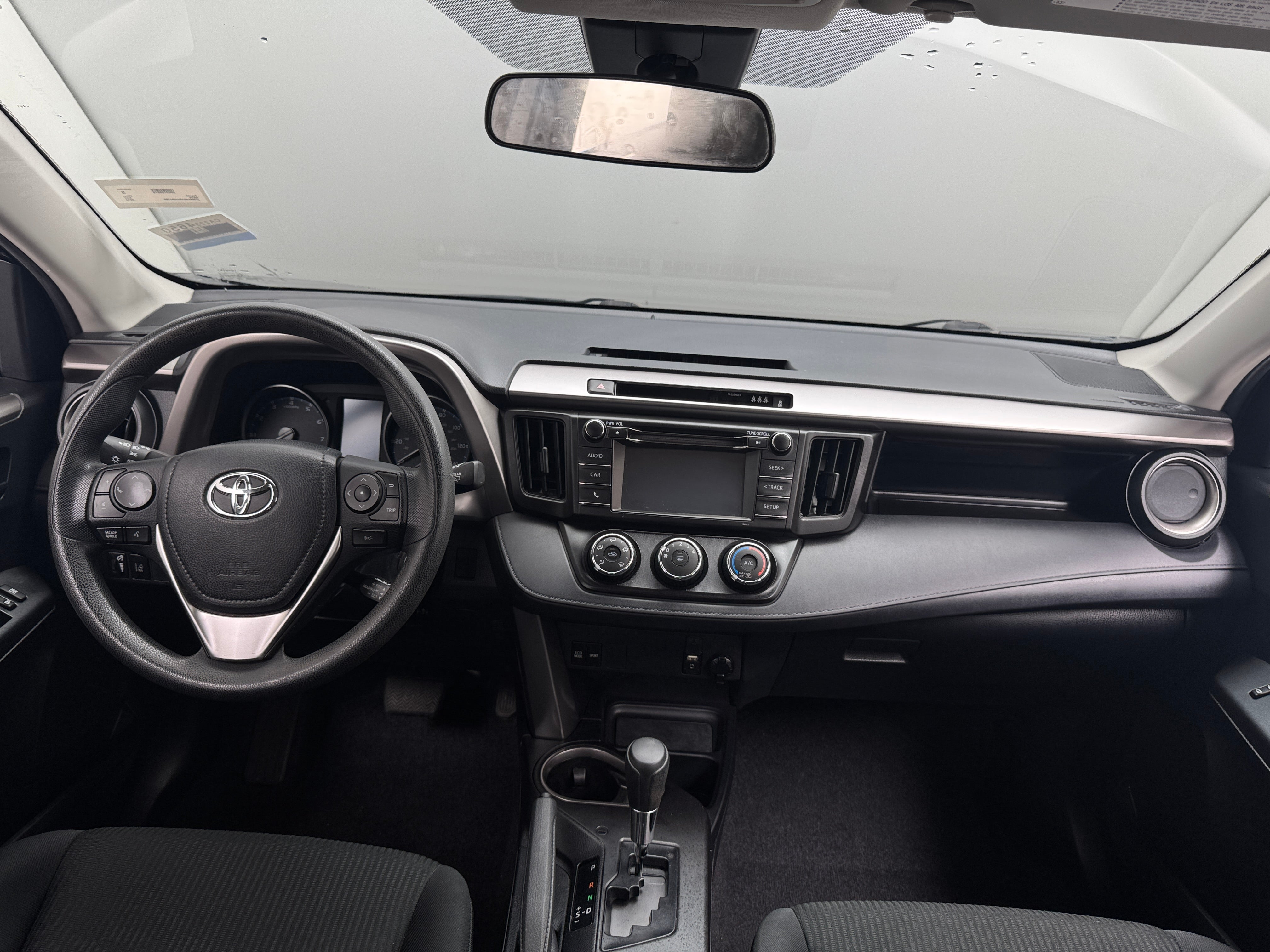 2018 Toyota RAV4 LE 3