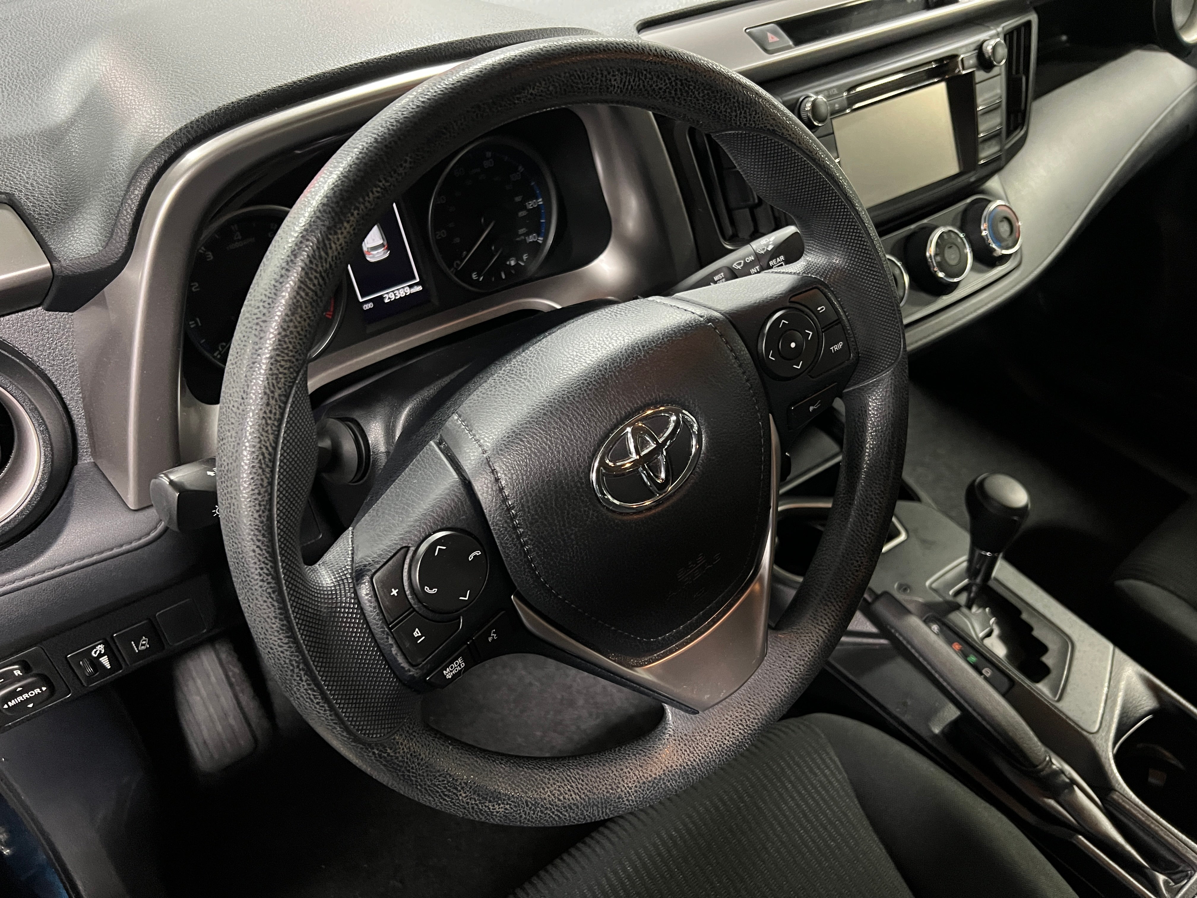2018 Toyota RAV4 LE 5