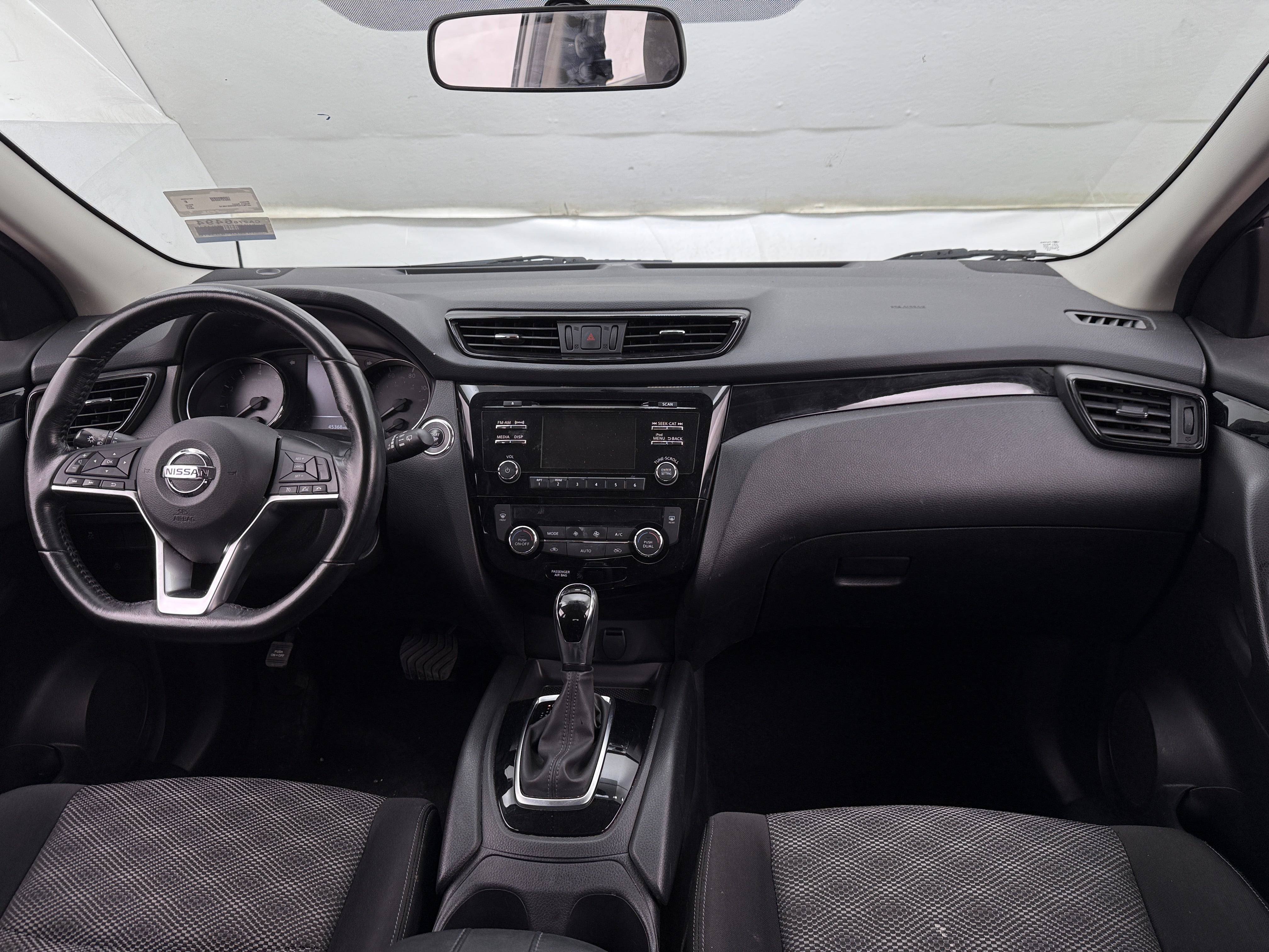 2017 Nissan Rogue Sport SV 3
