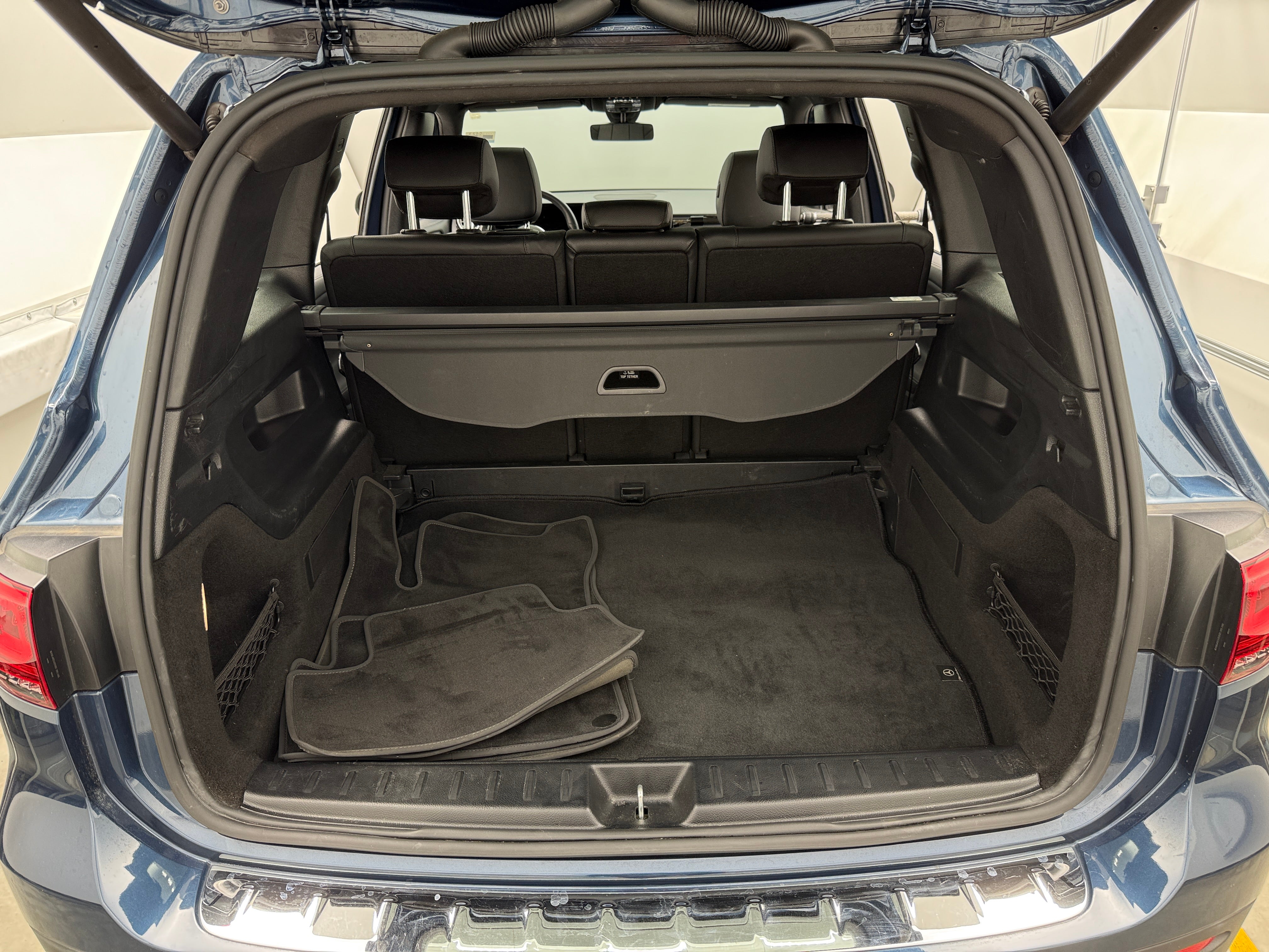 2022 Mercedes-Benz GLB 250 6
