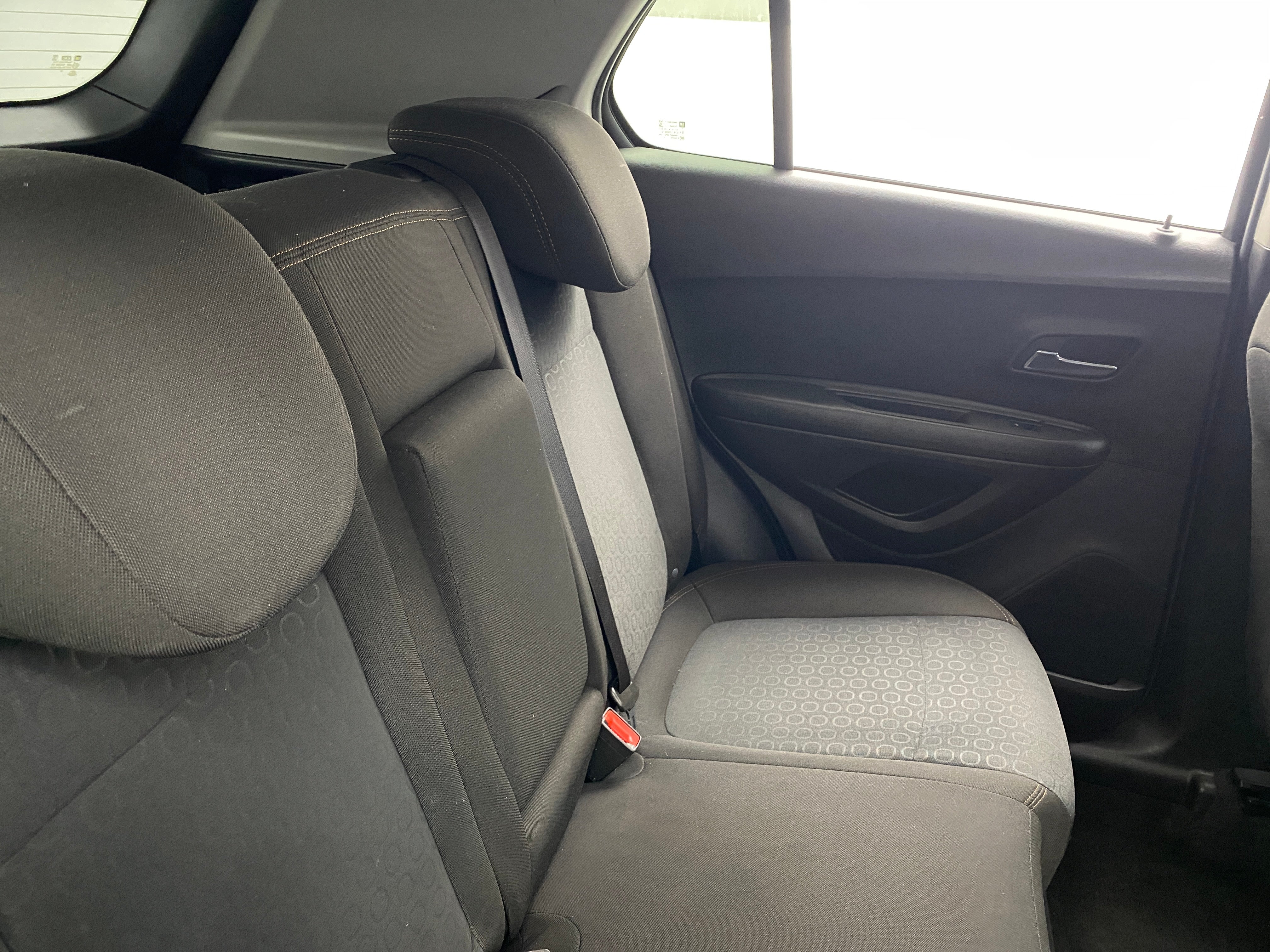 2020 Chevrolet Trax LS 6