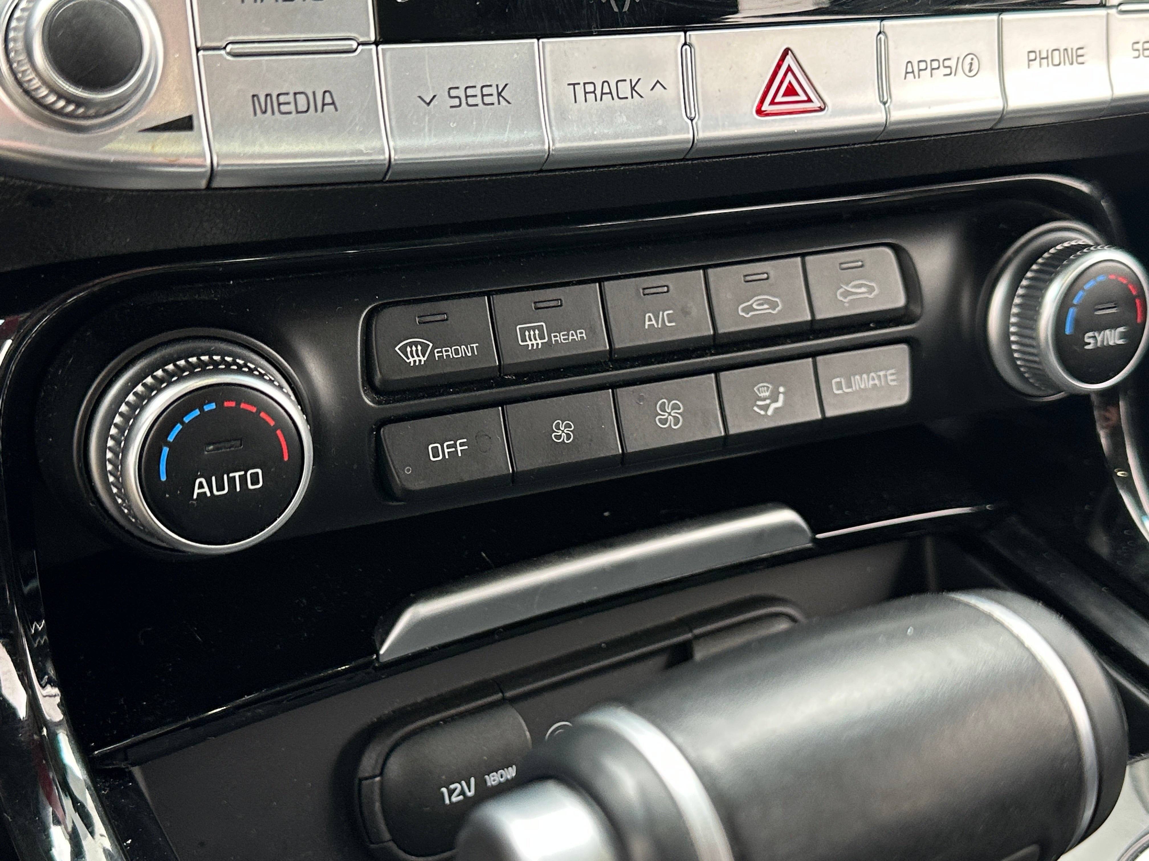 2018 Kia Stinger Base 3