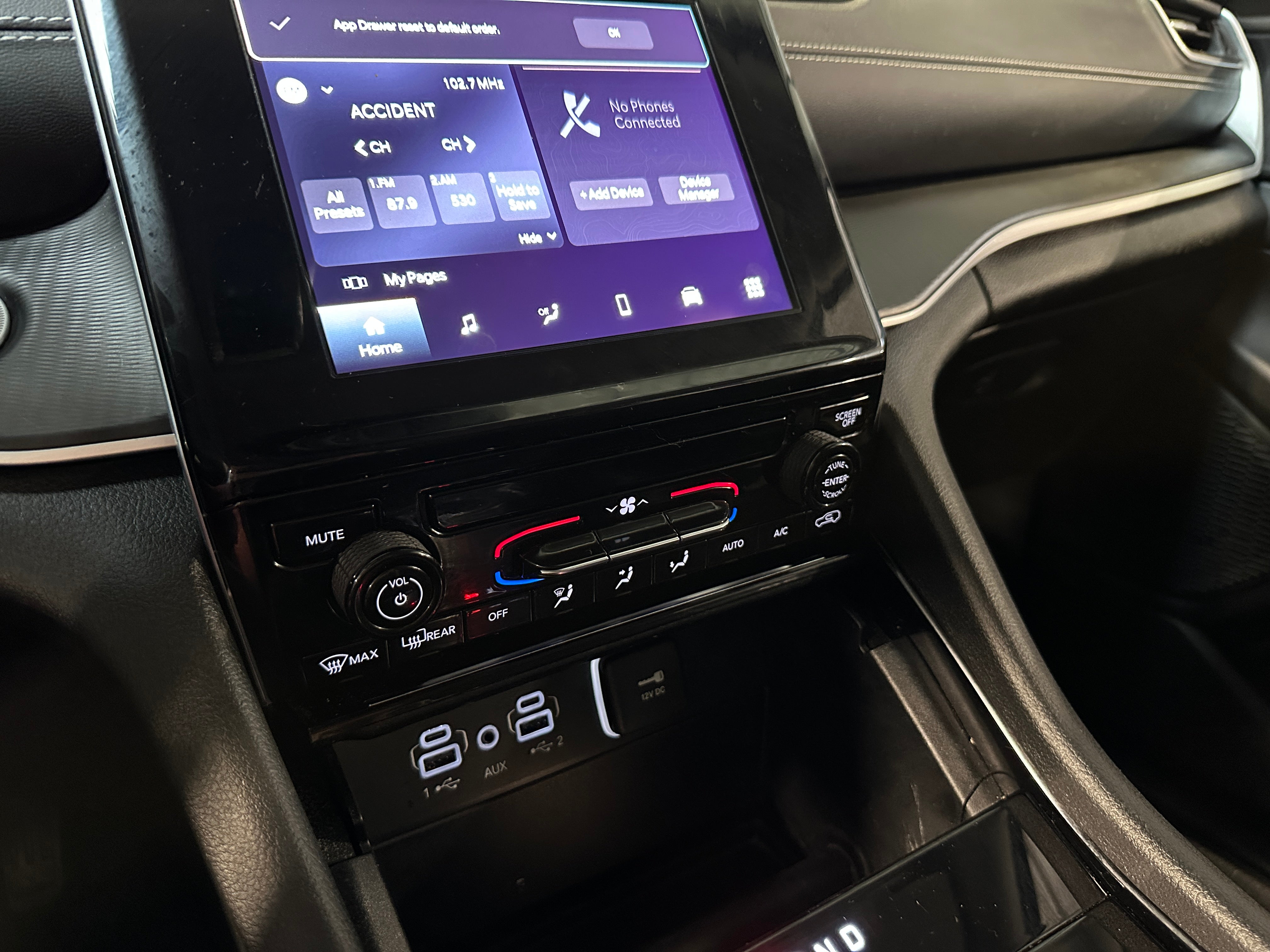 2023 Jeep Grand Cherokee L Laredo 4