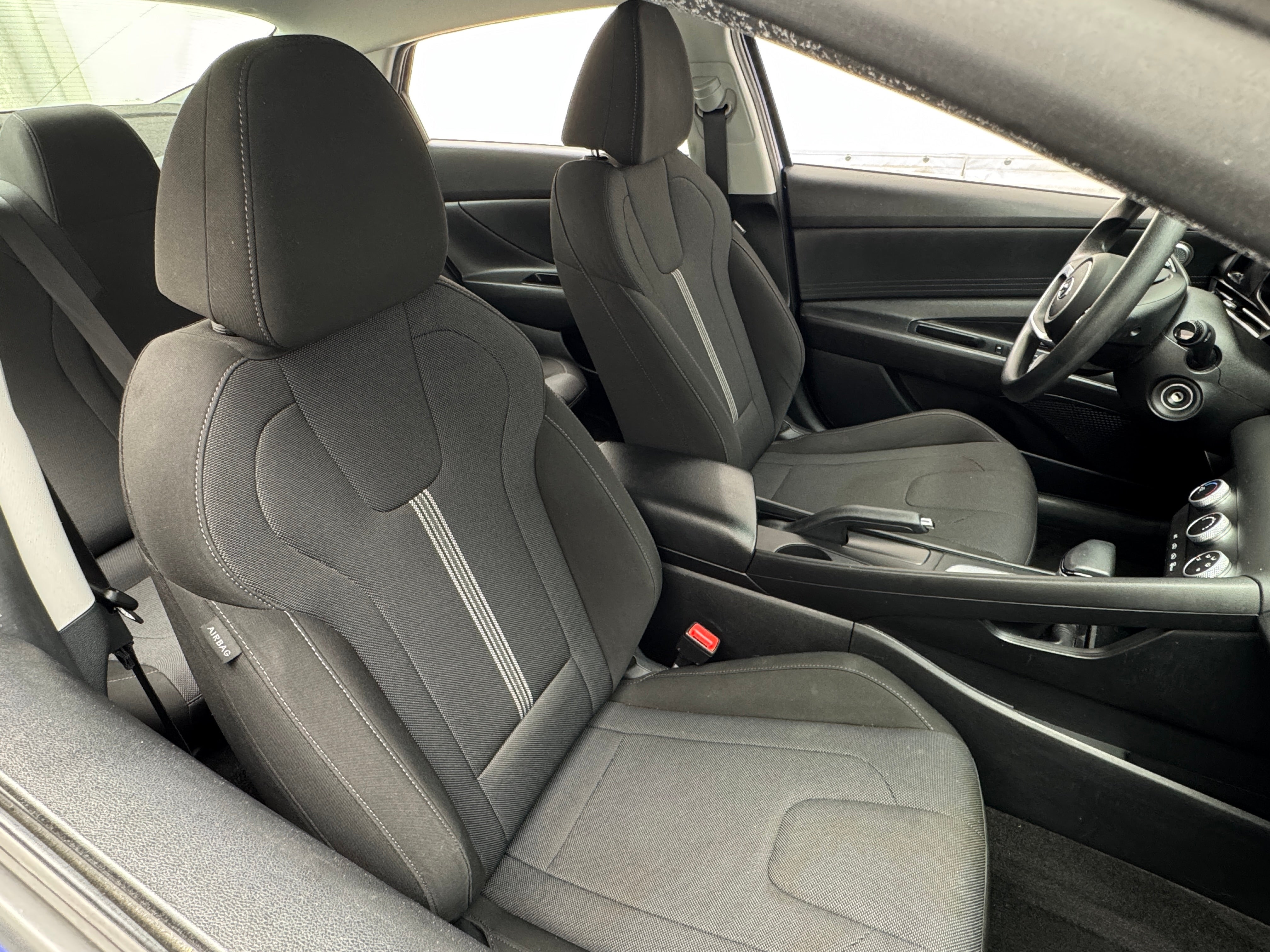 2021 Hyundai Elantra SE 2