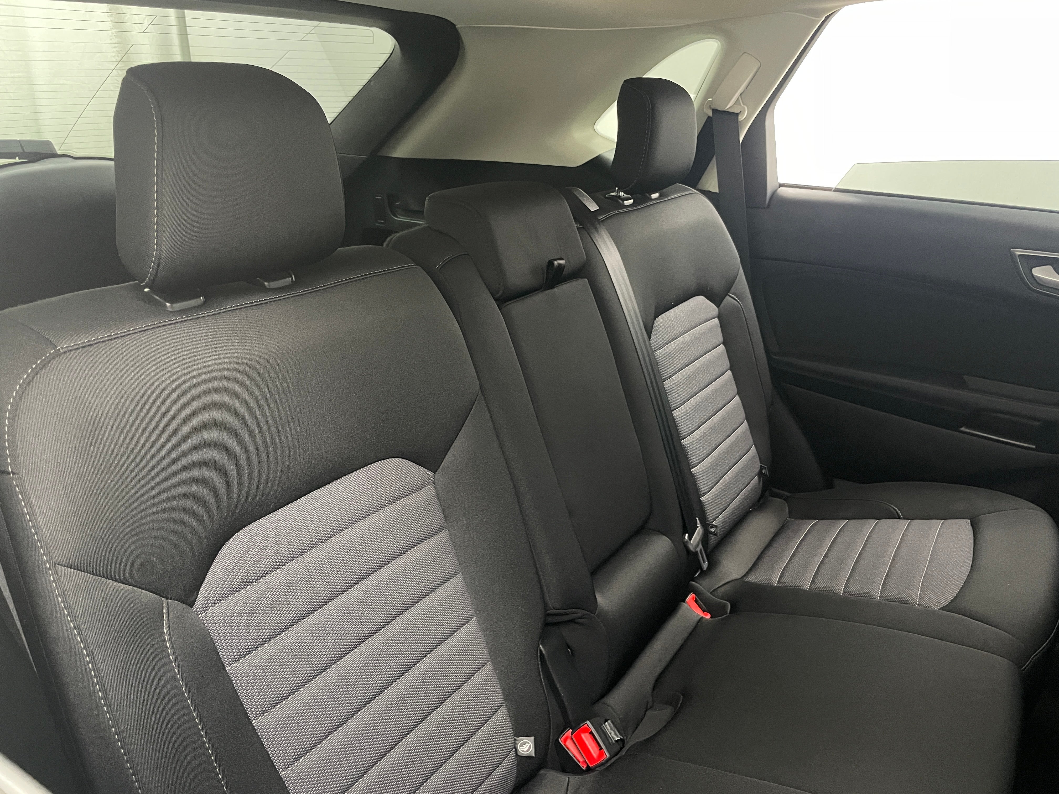 2019 Ford Edge SE 6