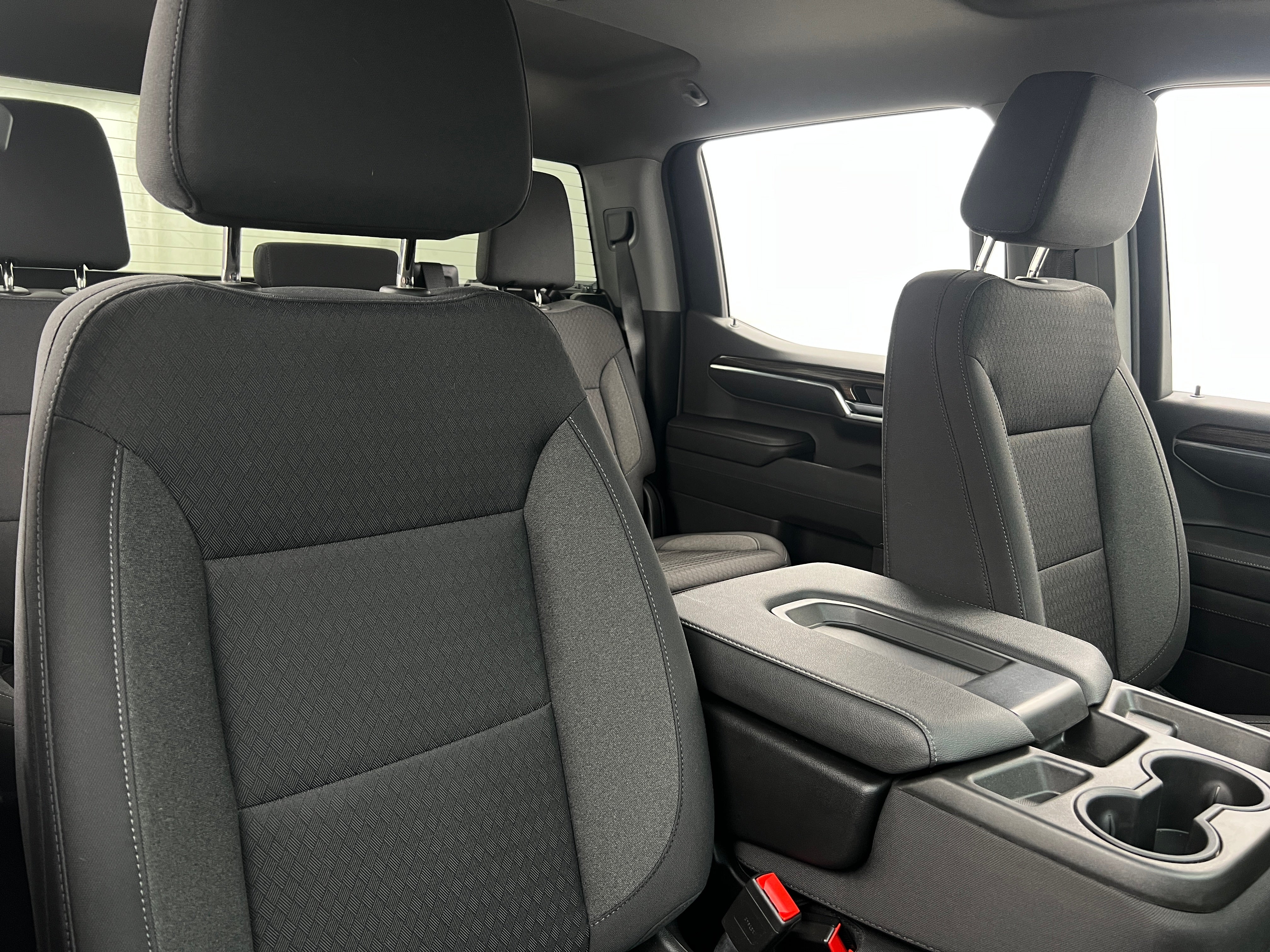 2023 Chevrolet Silverado 1500 LT 2