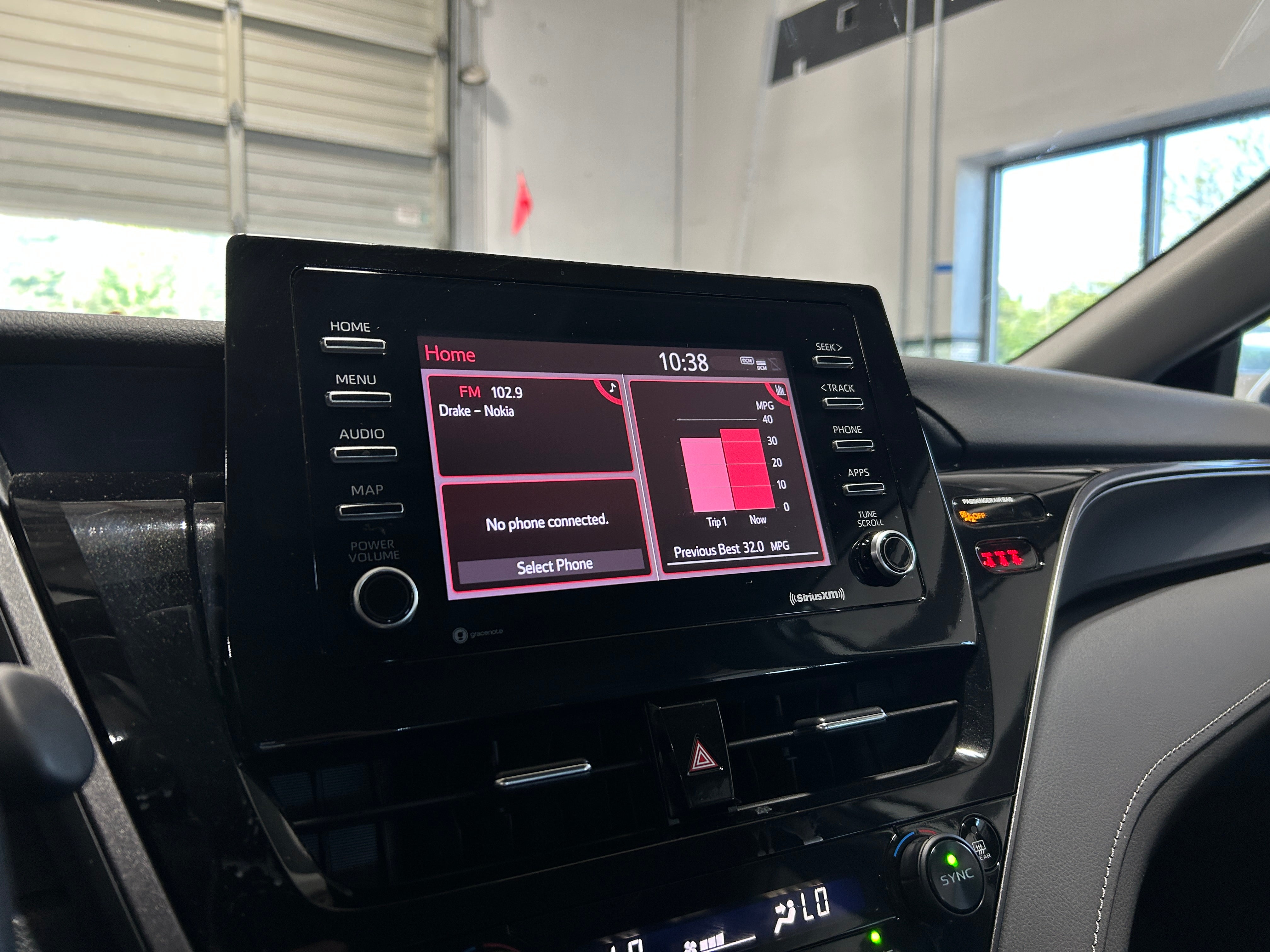 2023 Toyota Camry LE 4