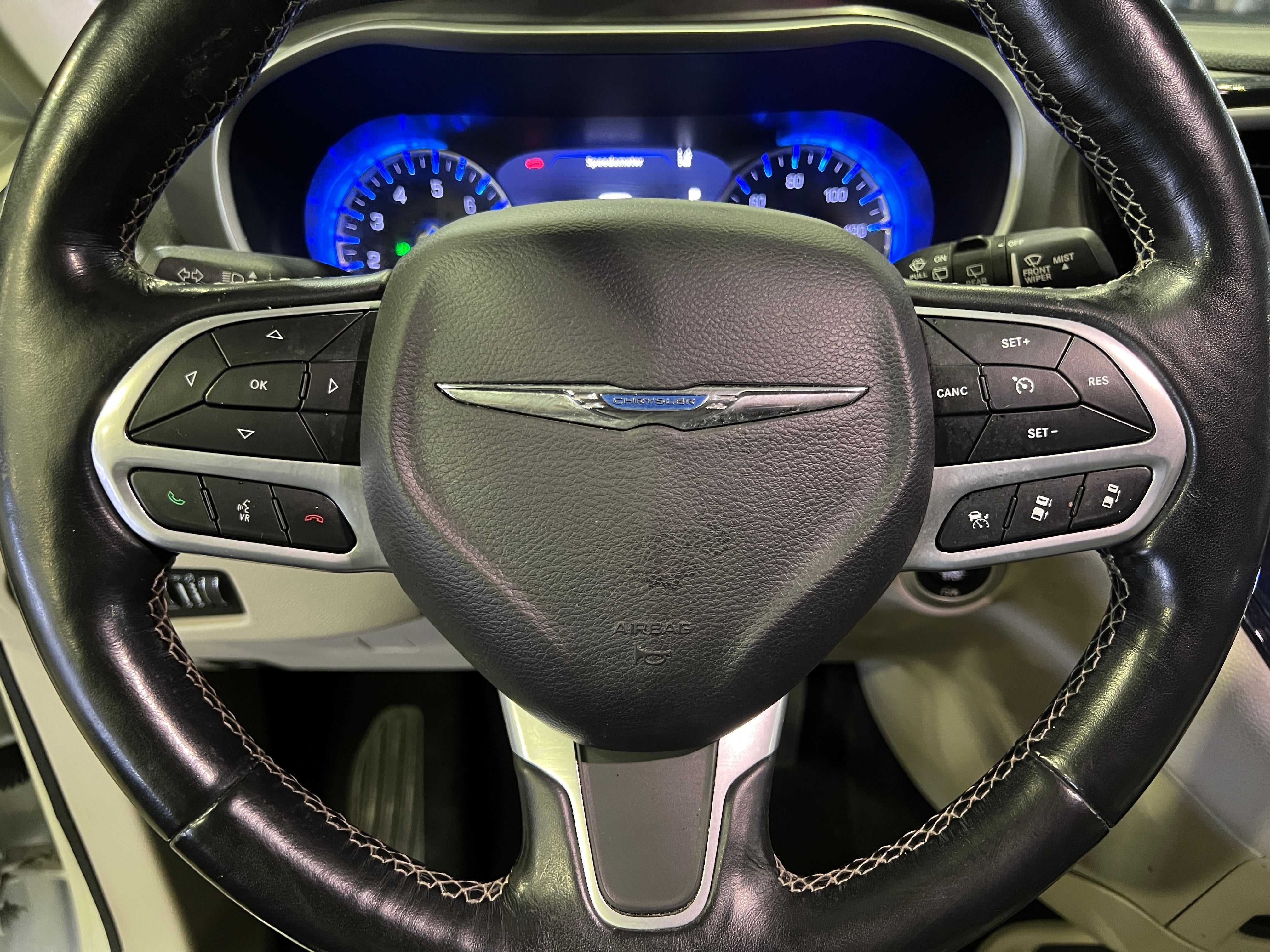 2021 Chrysler Pacifica Touring L 4