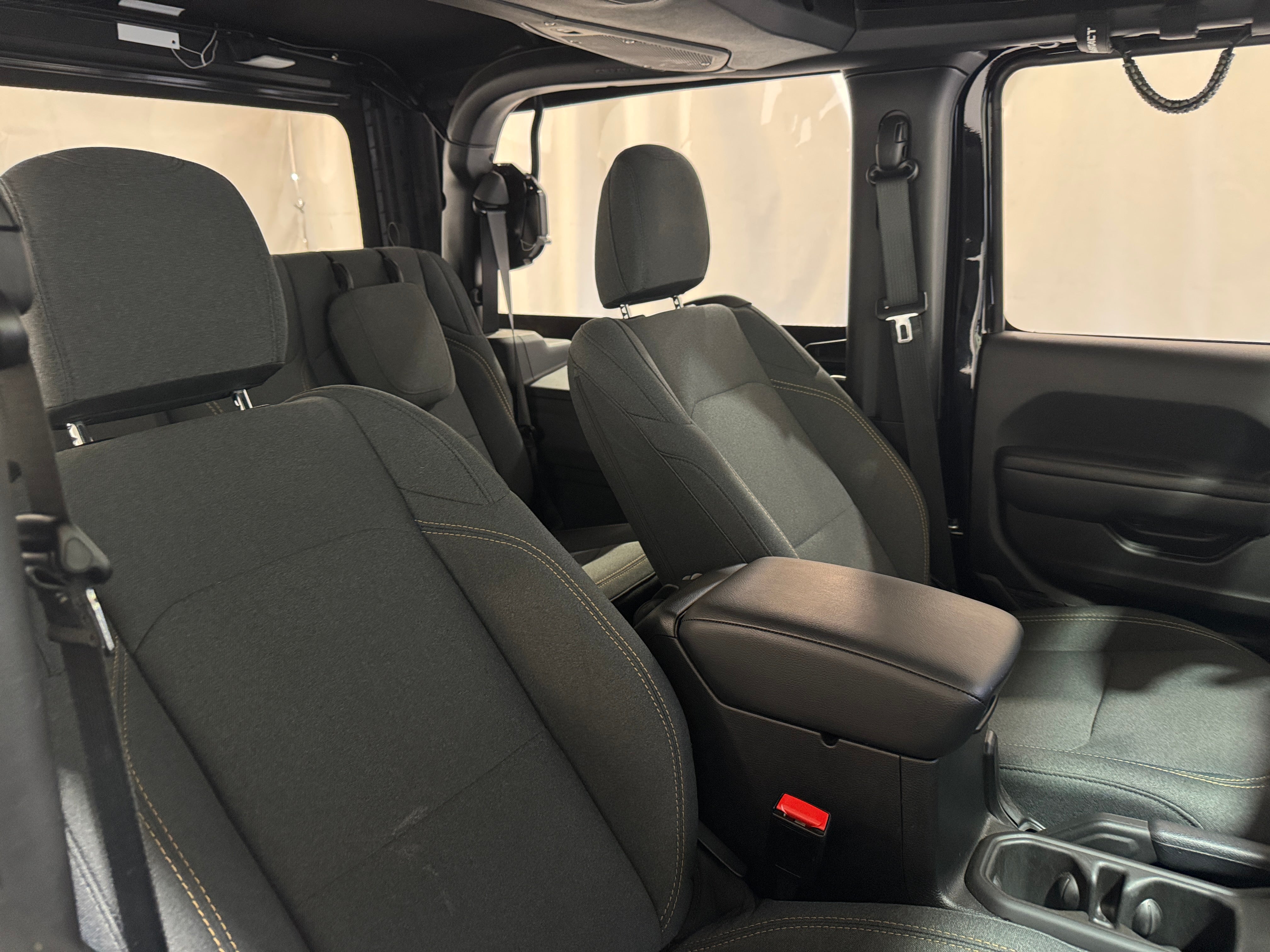 2024 Jeep Wrangler Sport 2