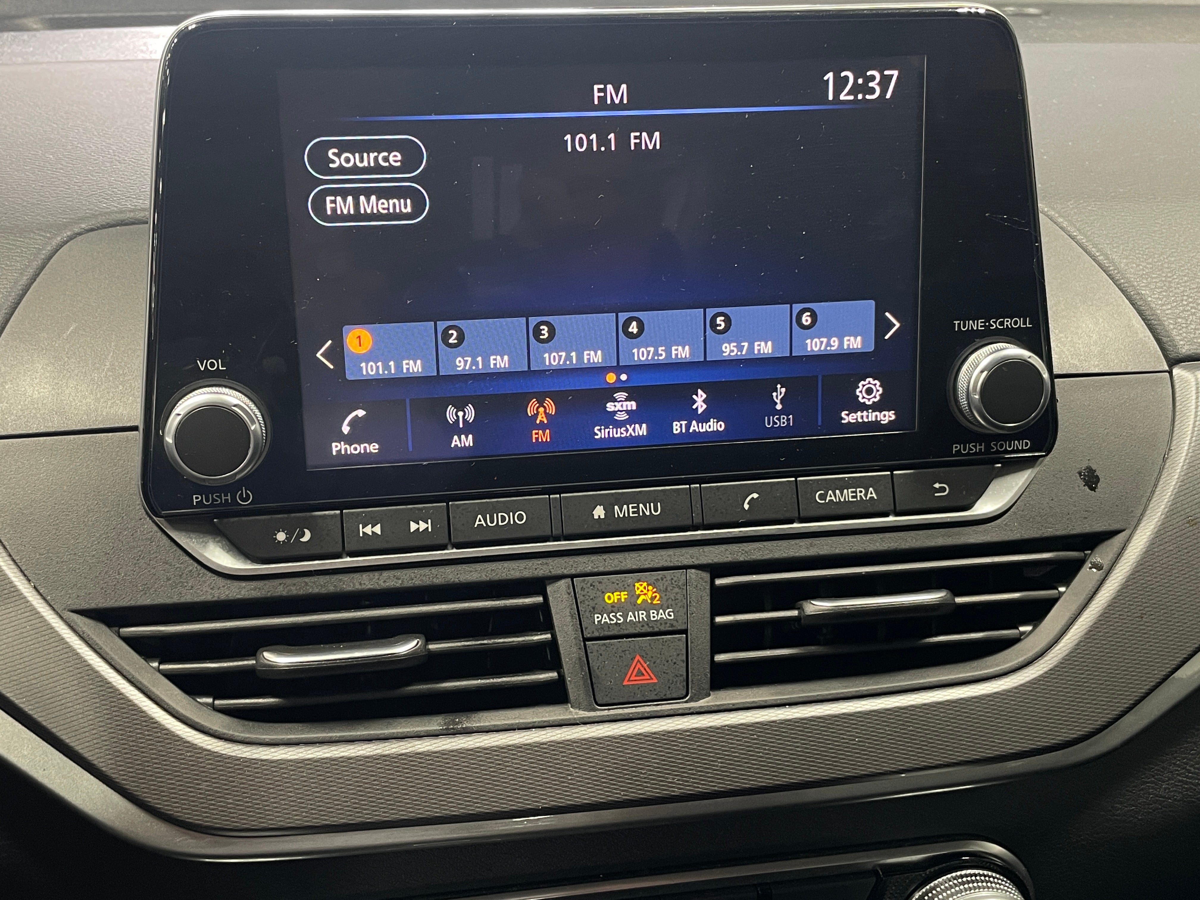 2024 Nissan Altima SR 3