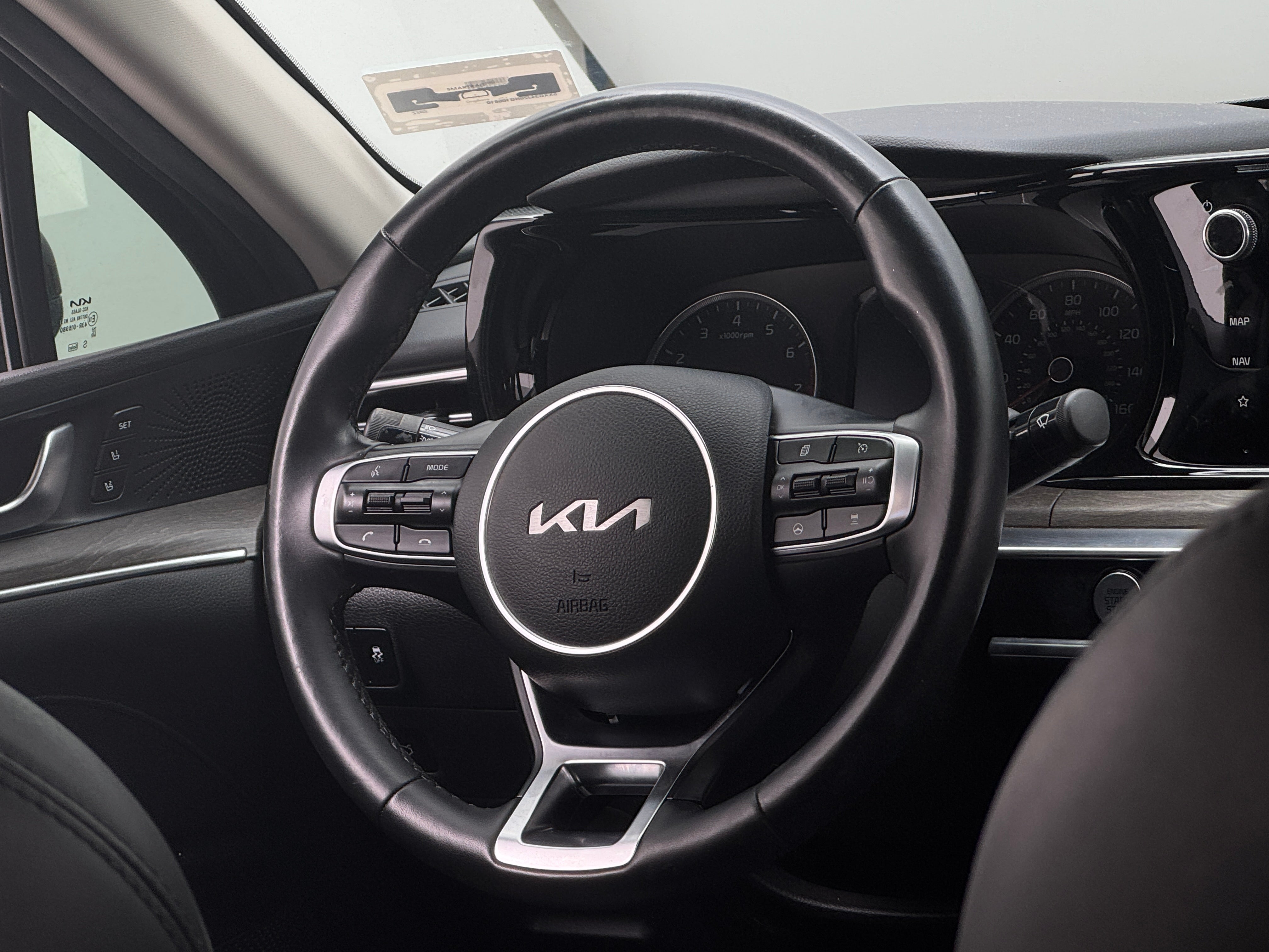 2022 Kia K5 EX 4