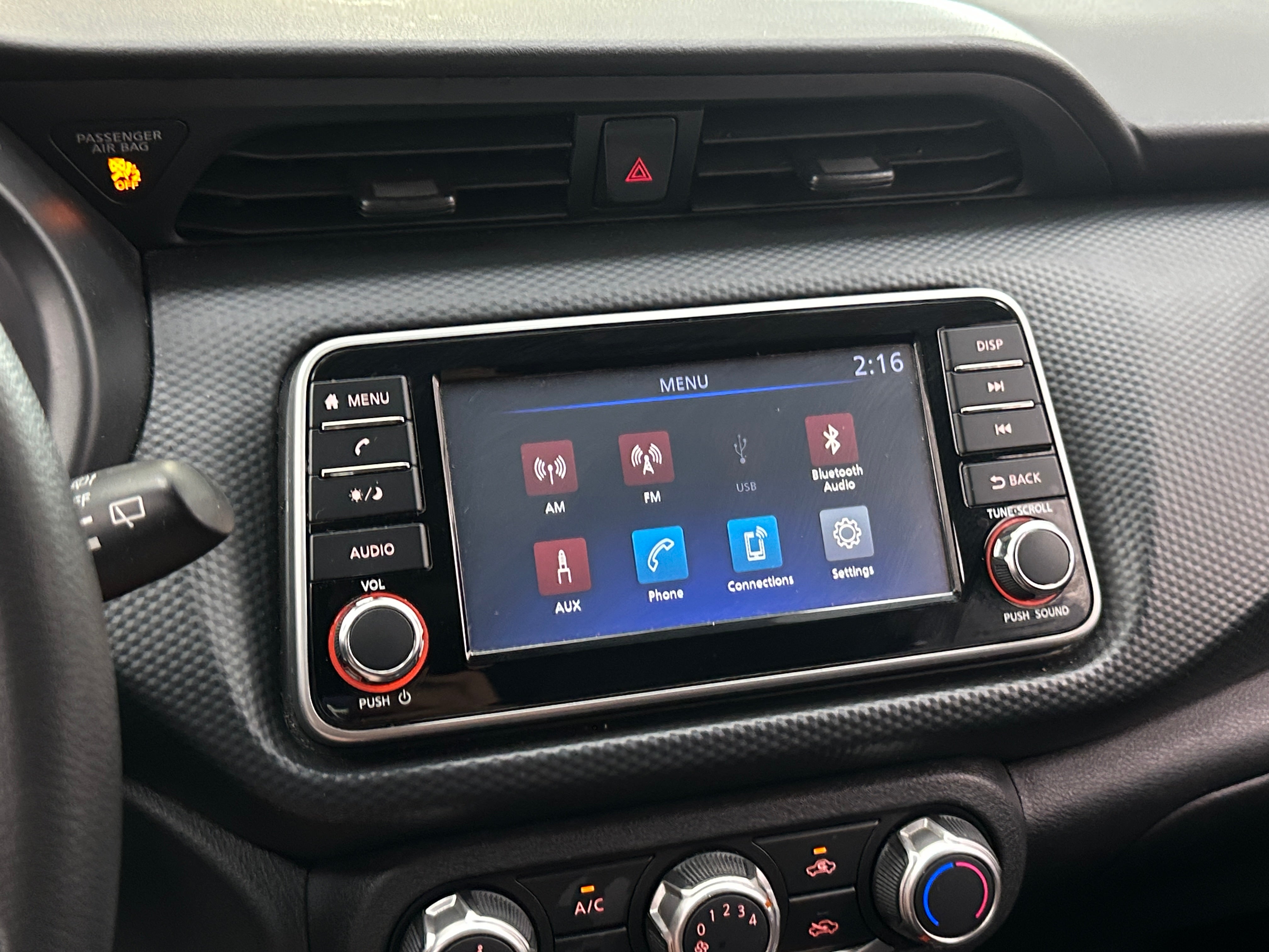 2021 Nissan Kicks S 4