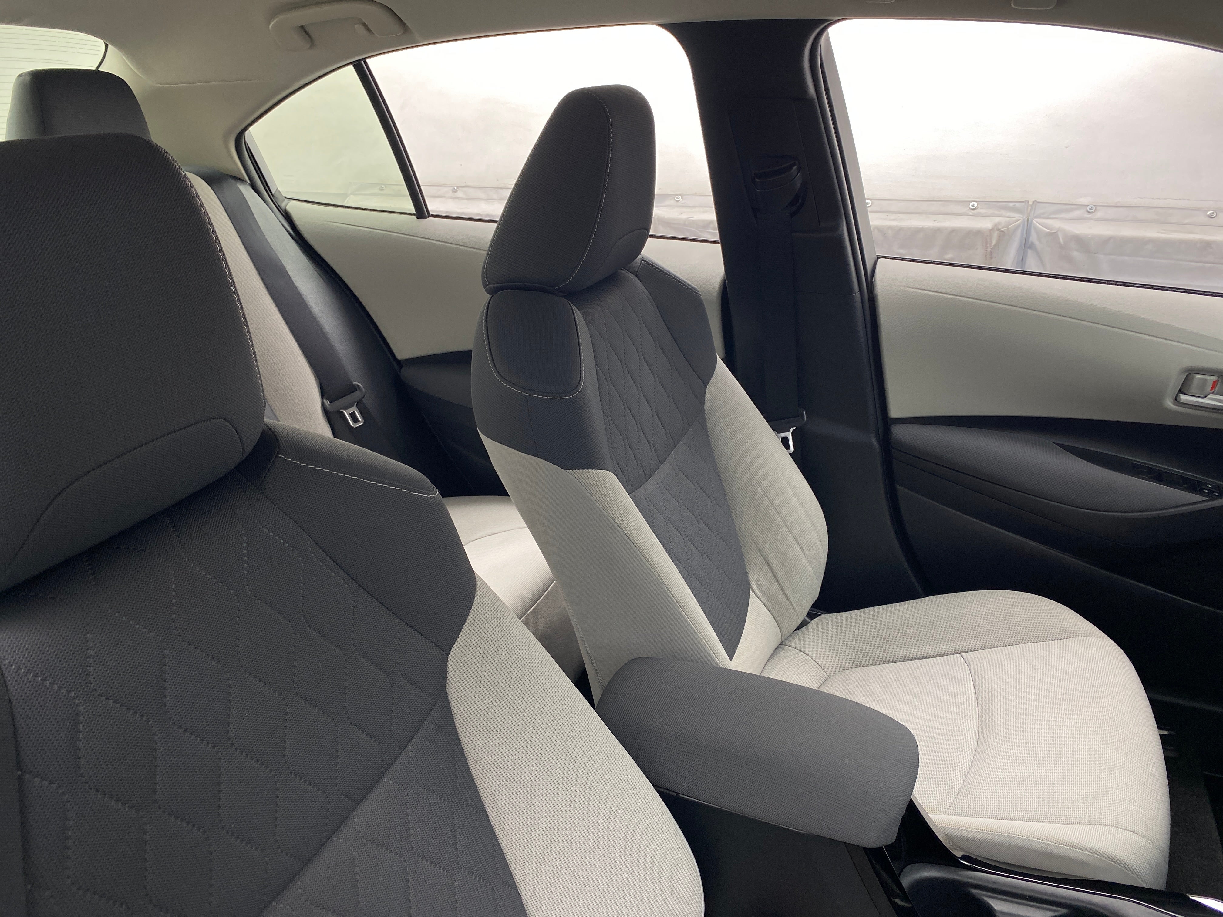 2020 Toyota Corolla LE 2