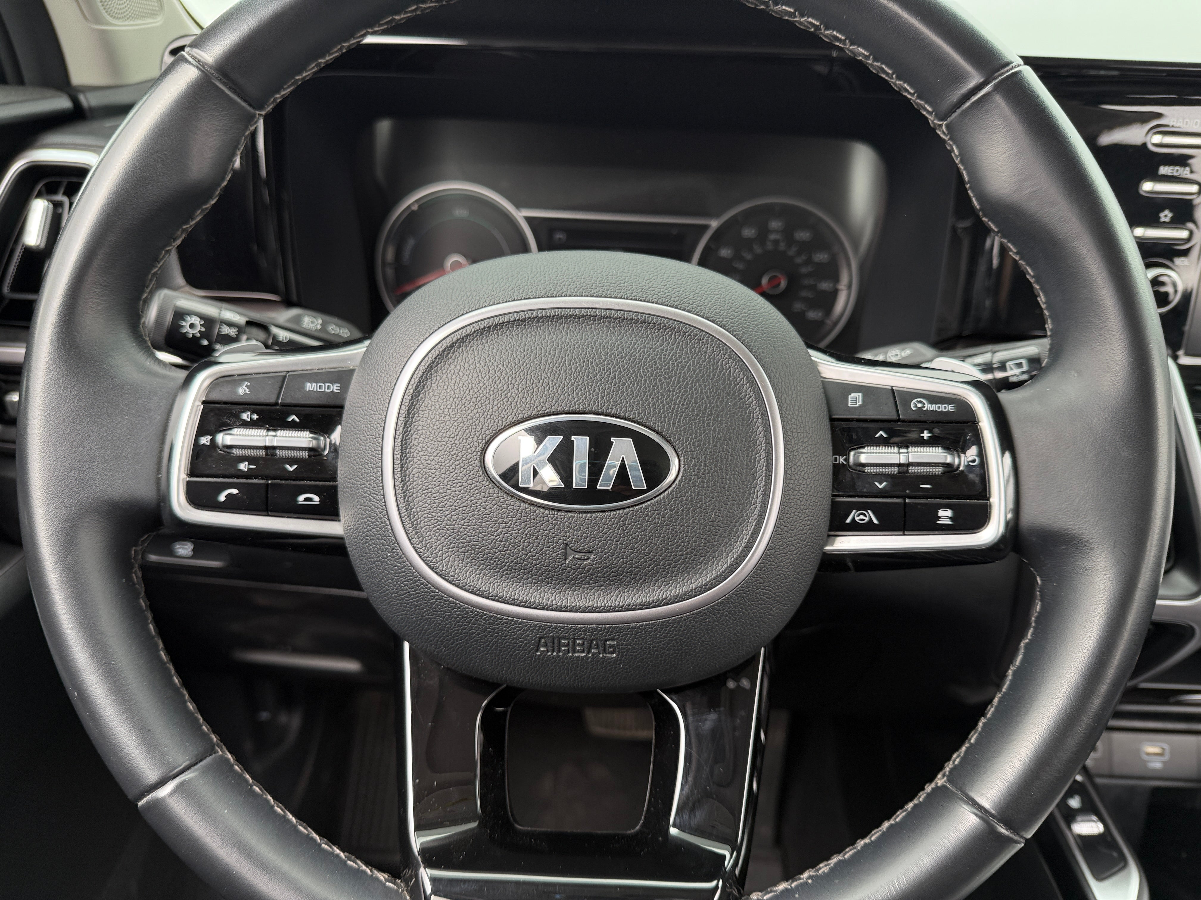 2021 Kia Sorento EX 4