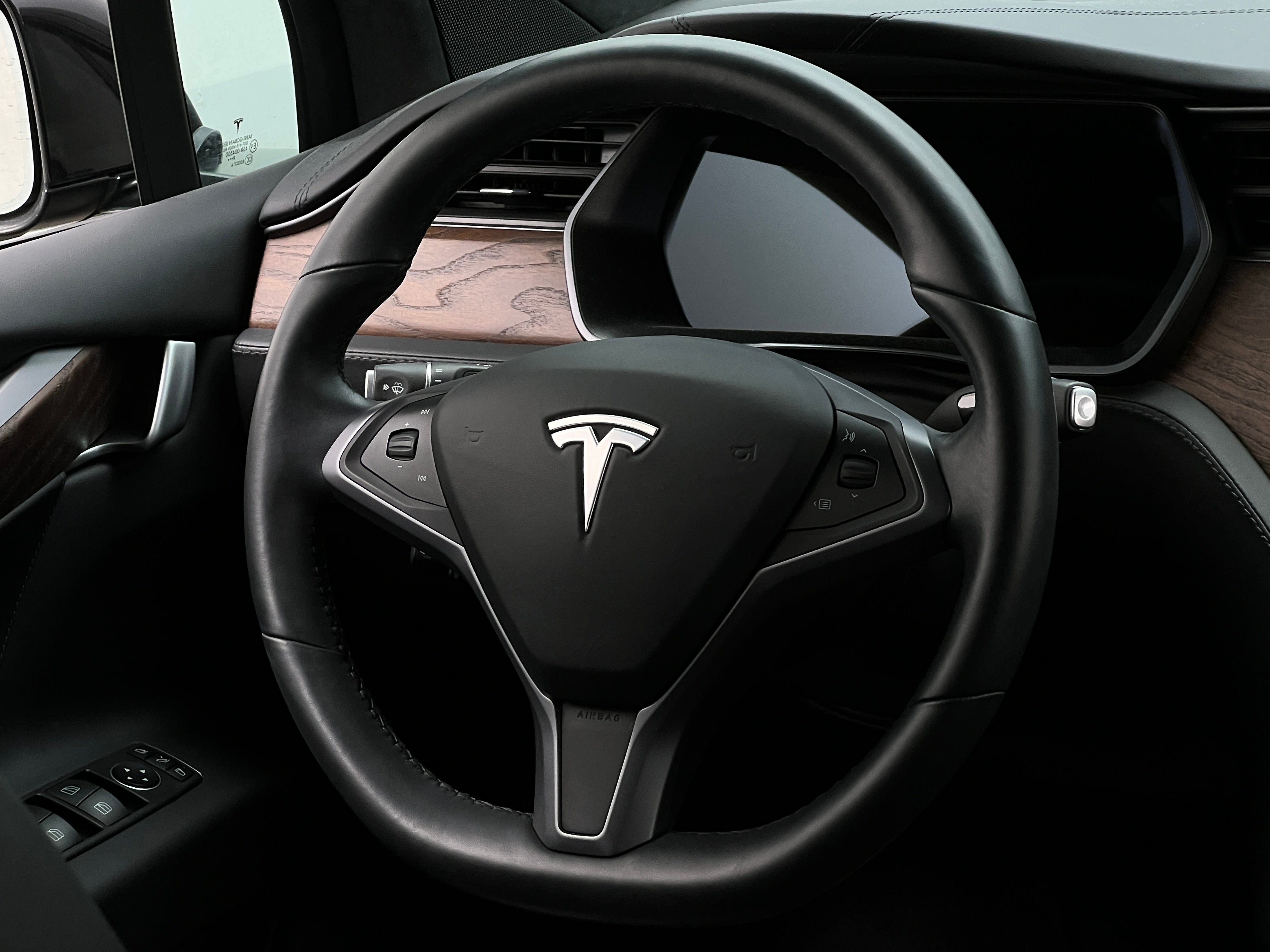 2021 Tesla Model X Long Range 4