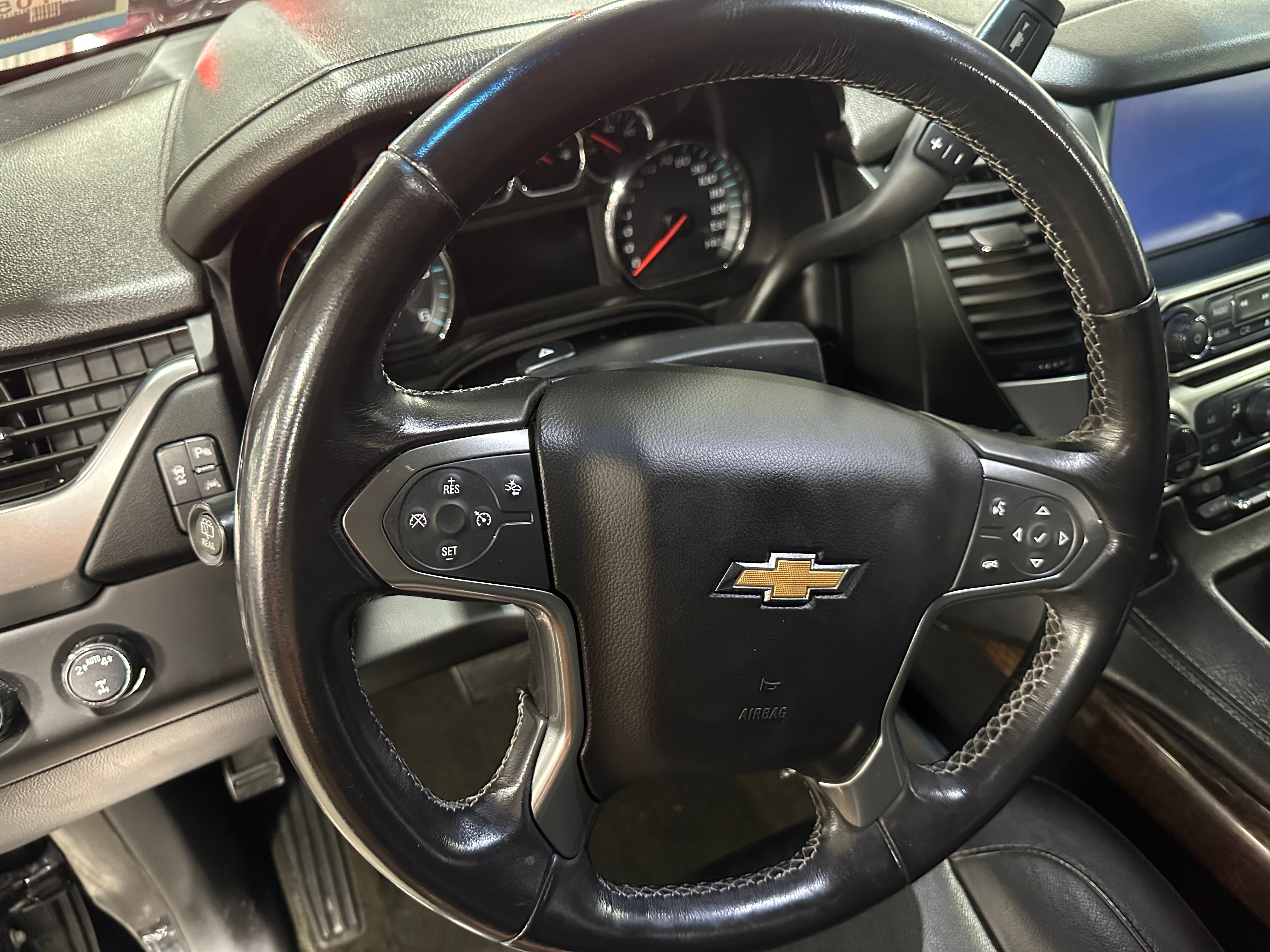 2018 Chevrolet Suburban LT 4