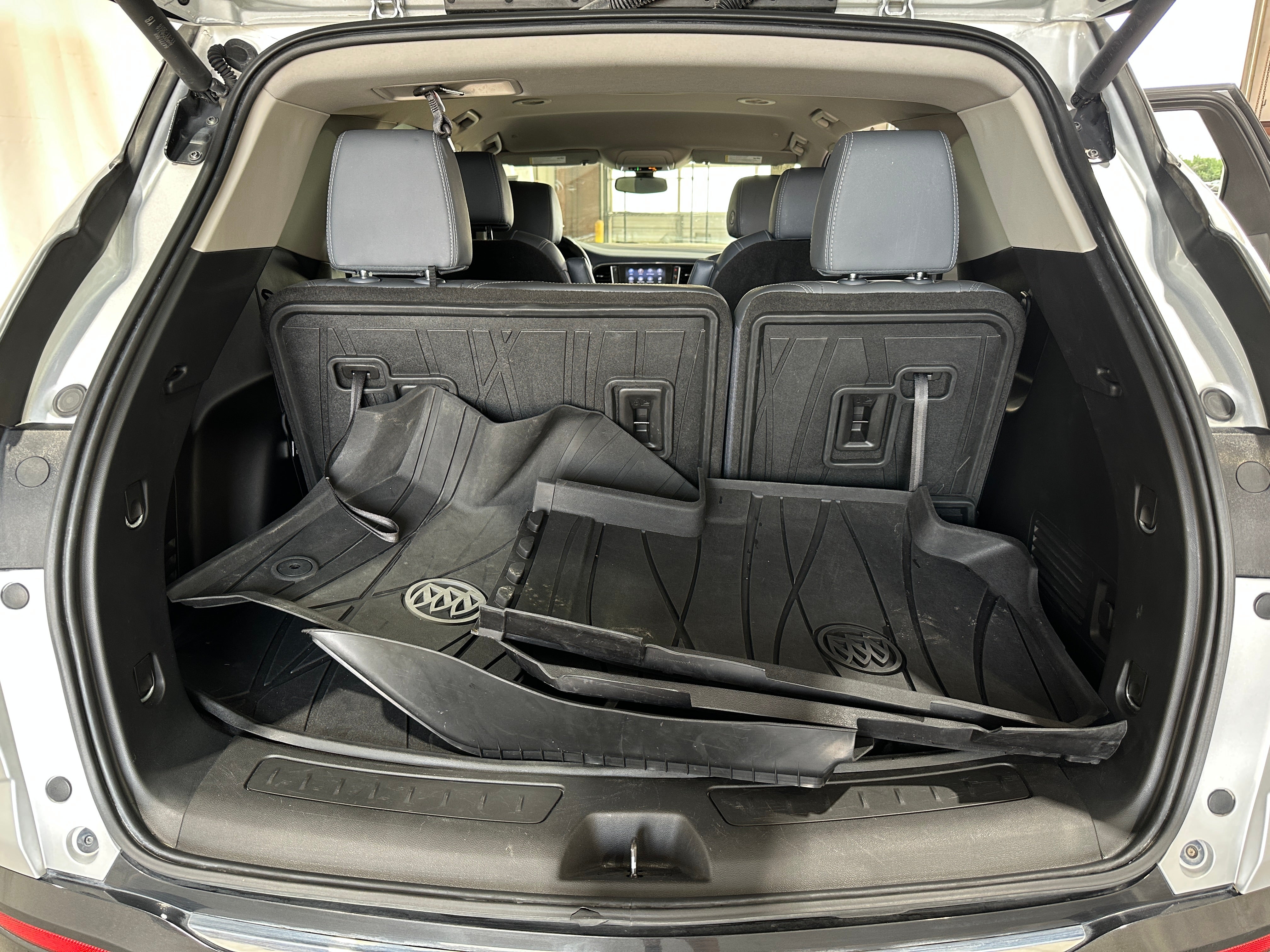 2020 Buick Enclave Essence 6