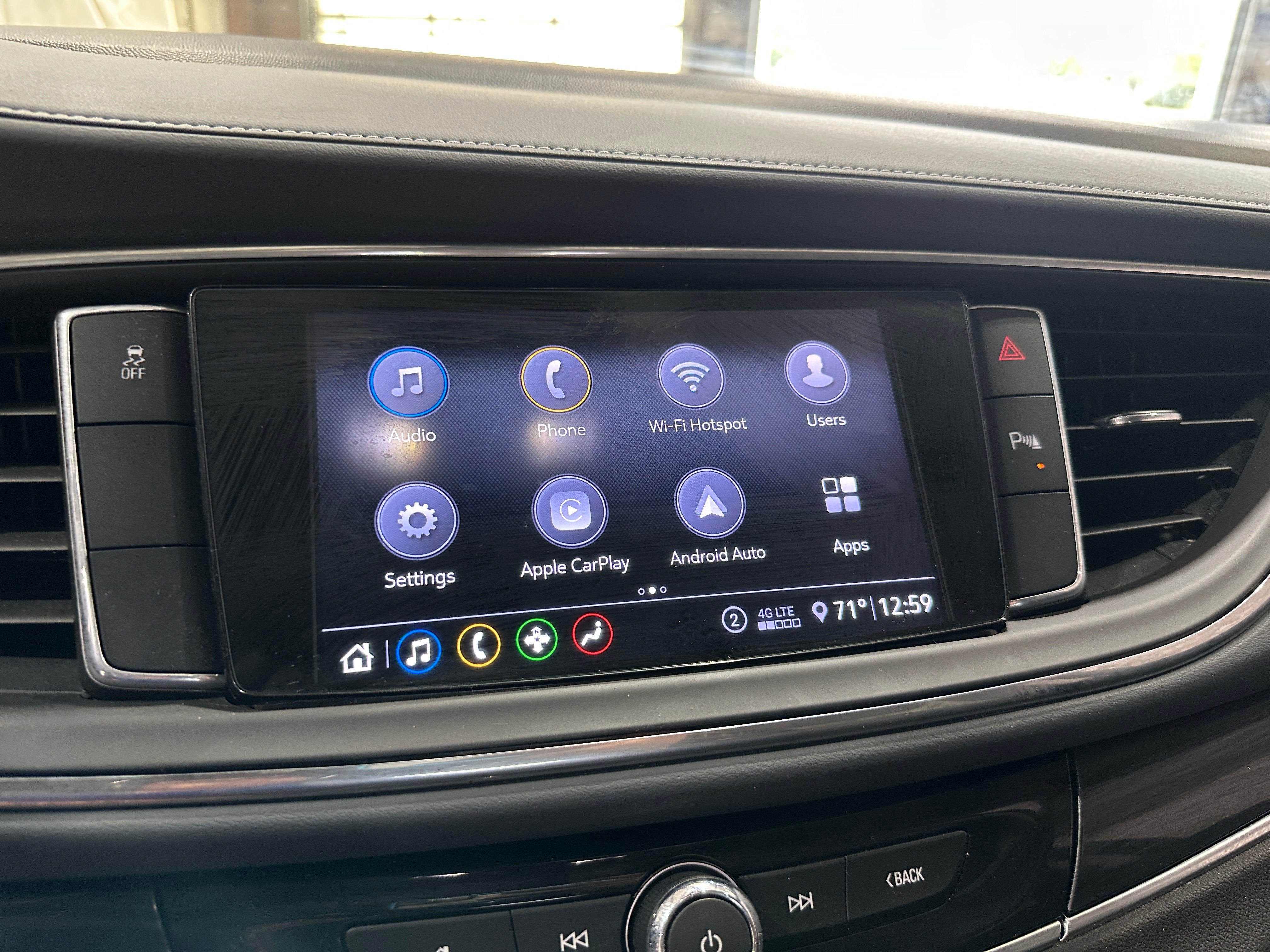 2020 Buick Enclave Essence 3