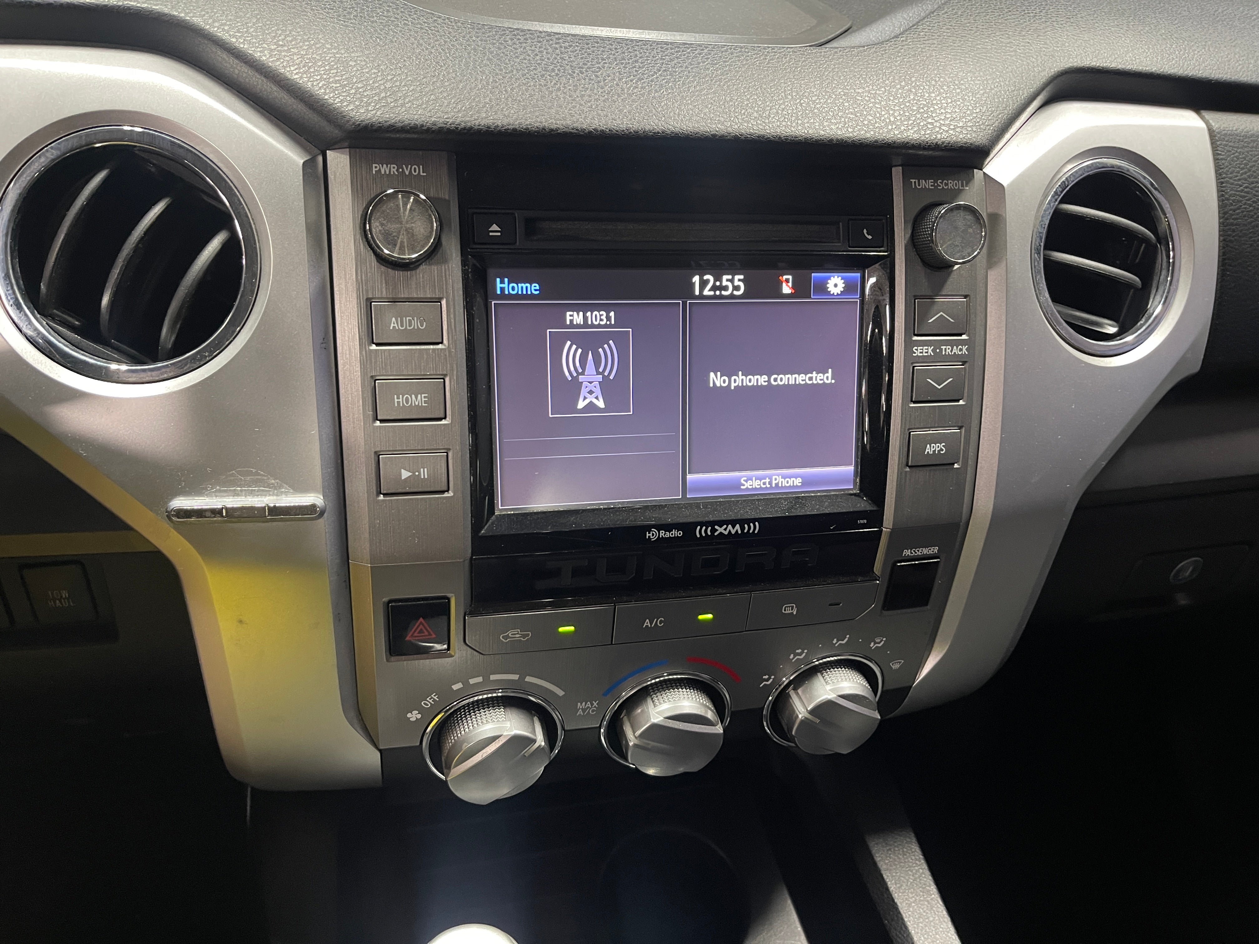 2015 Toyota Tundra SR5 4