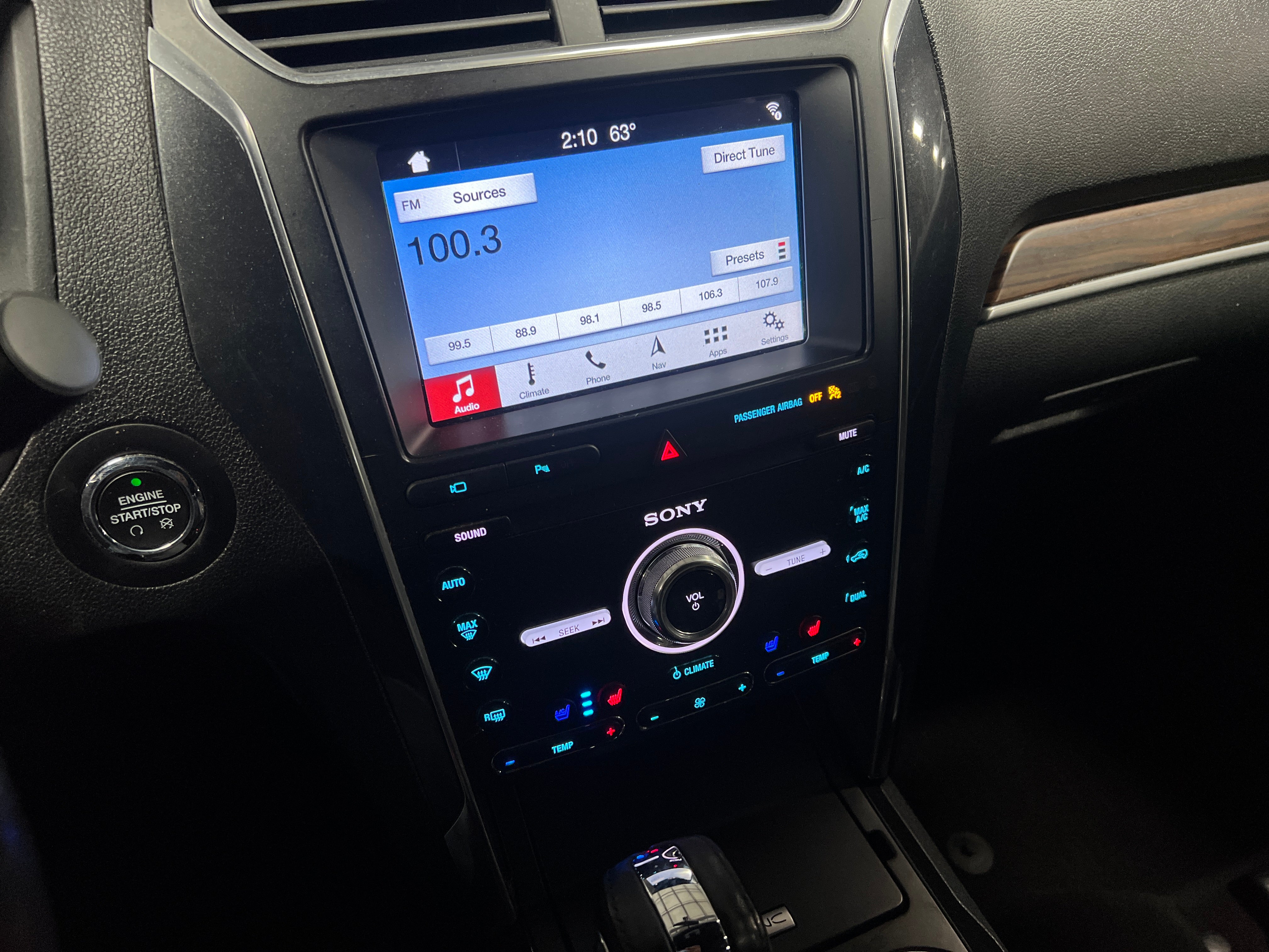 2019 Ford Explorer Limited 3