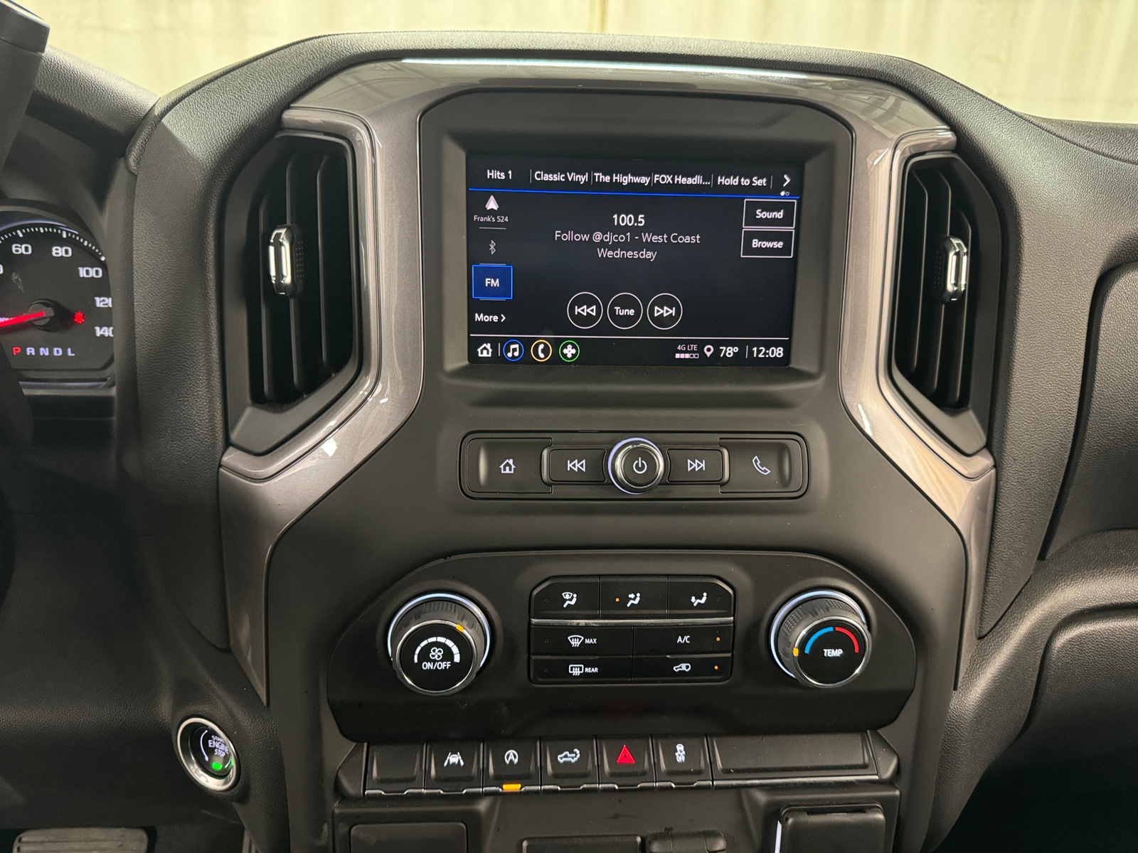 Thumbnail: 2024 Chevrolet Silverado 1500 - 4