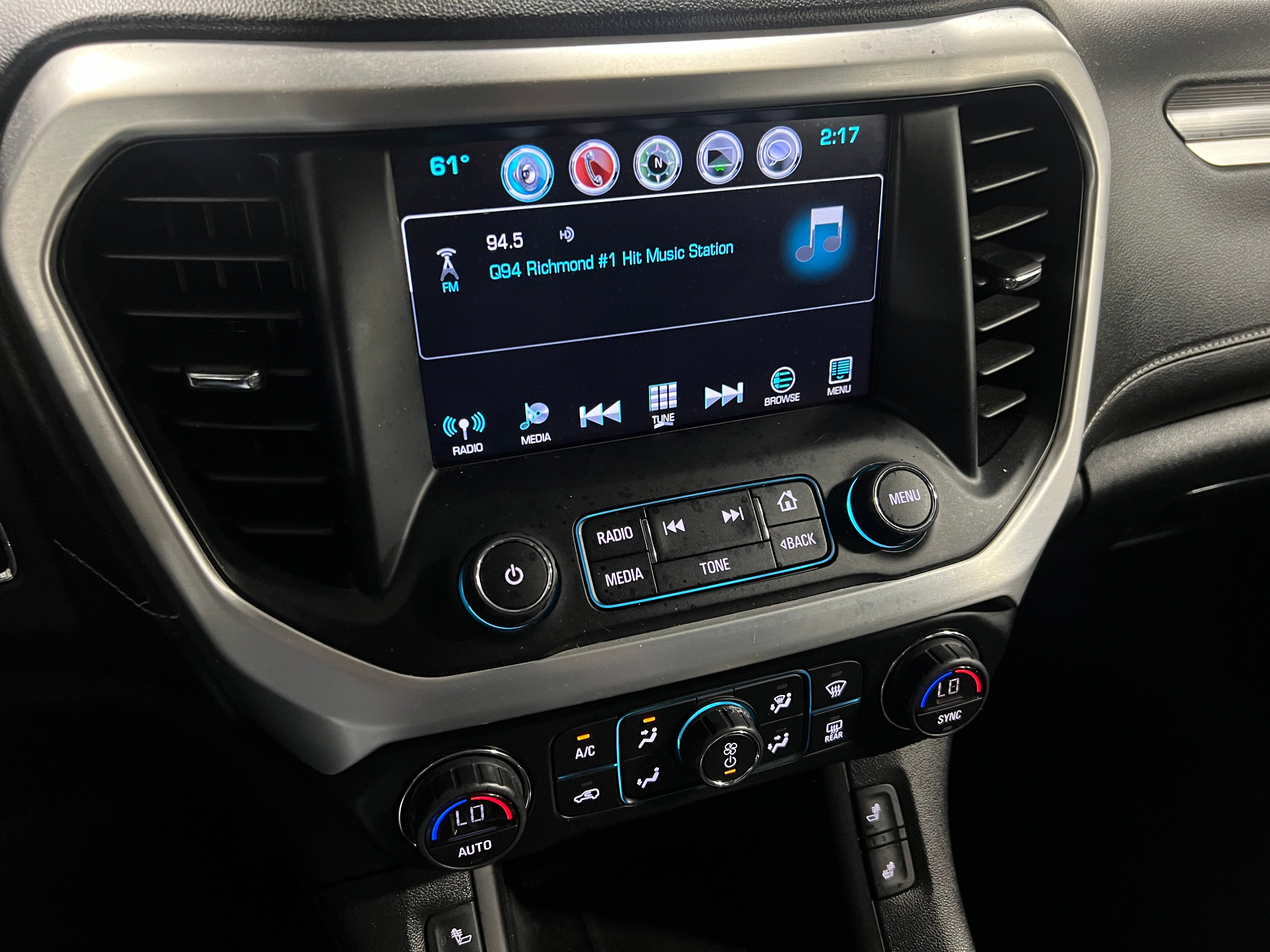 2019 GMC Acadia SLT 3